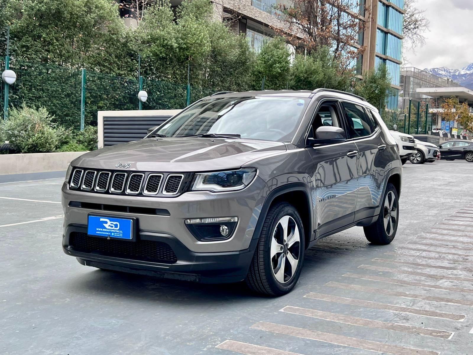 JEEP COMPASS LONGITUDE 2.4 AT  2018 MANTENIMIENTO AL DÍA  - RSD