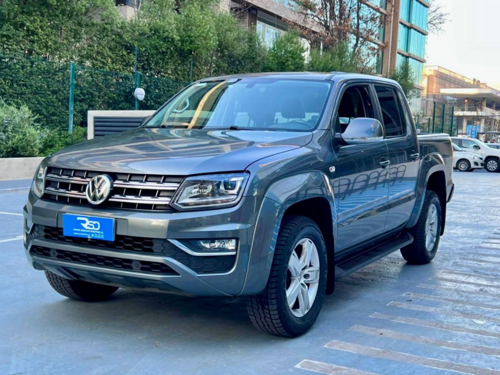 VOLKSWAGEN AMAROK HIGHLINE 4MOTION 2021 UN DUEÑO MANTENIMIENTO AL DÍA - FULL MOTOR