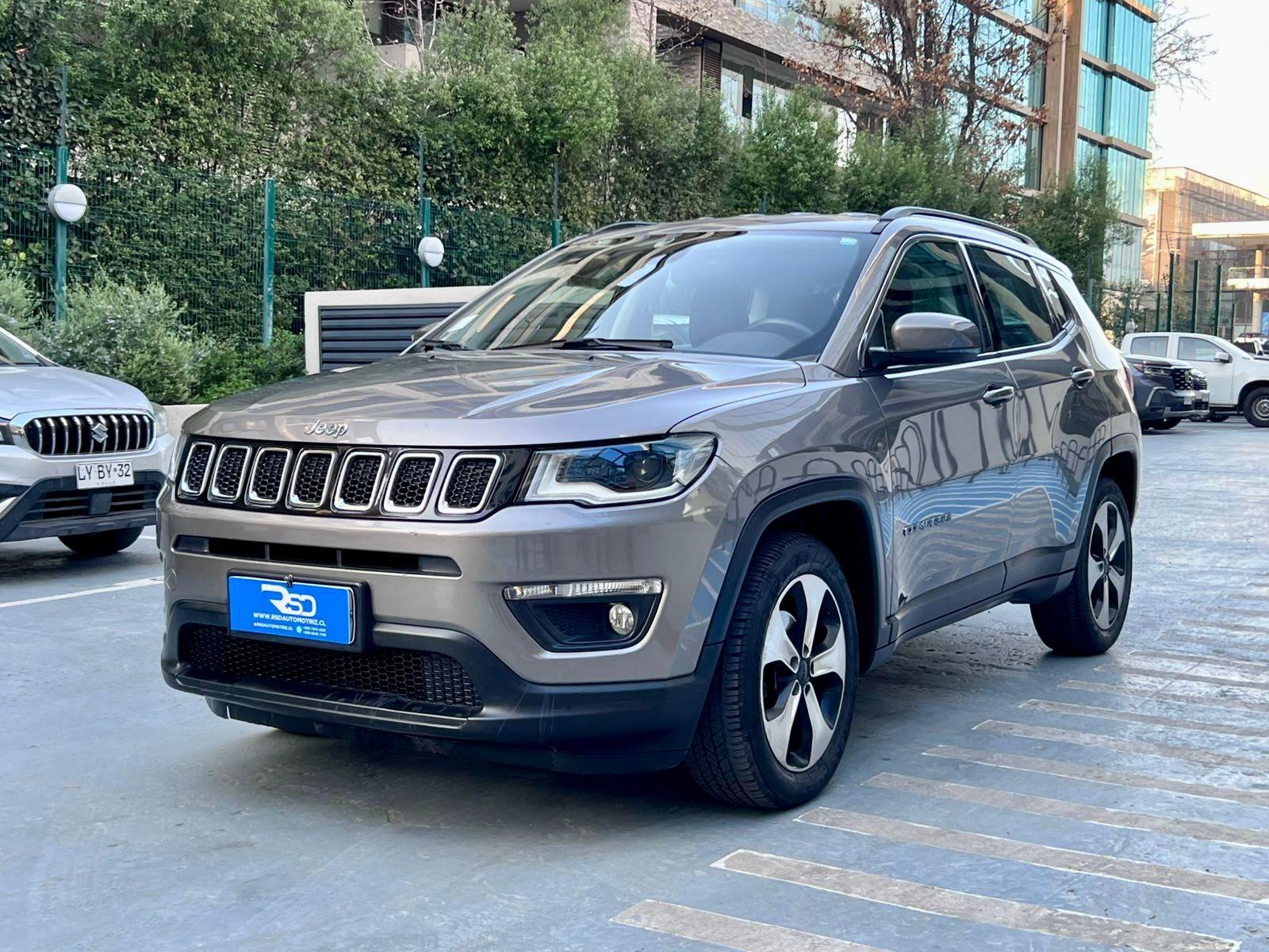 JEEP COMPASS LONGITUDE 2.4 AT 2019 UN DUEÑO MANTENIMIENTO EN LA MARCA - RSD