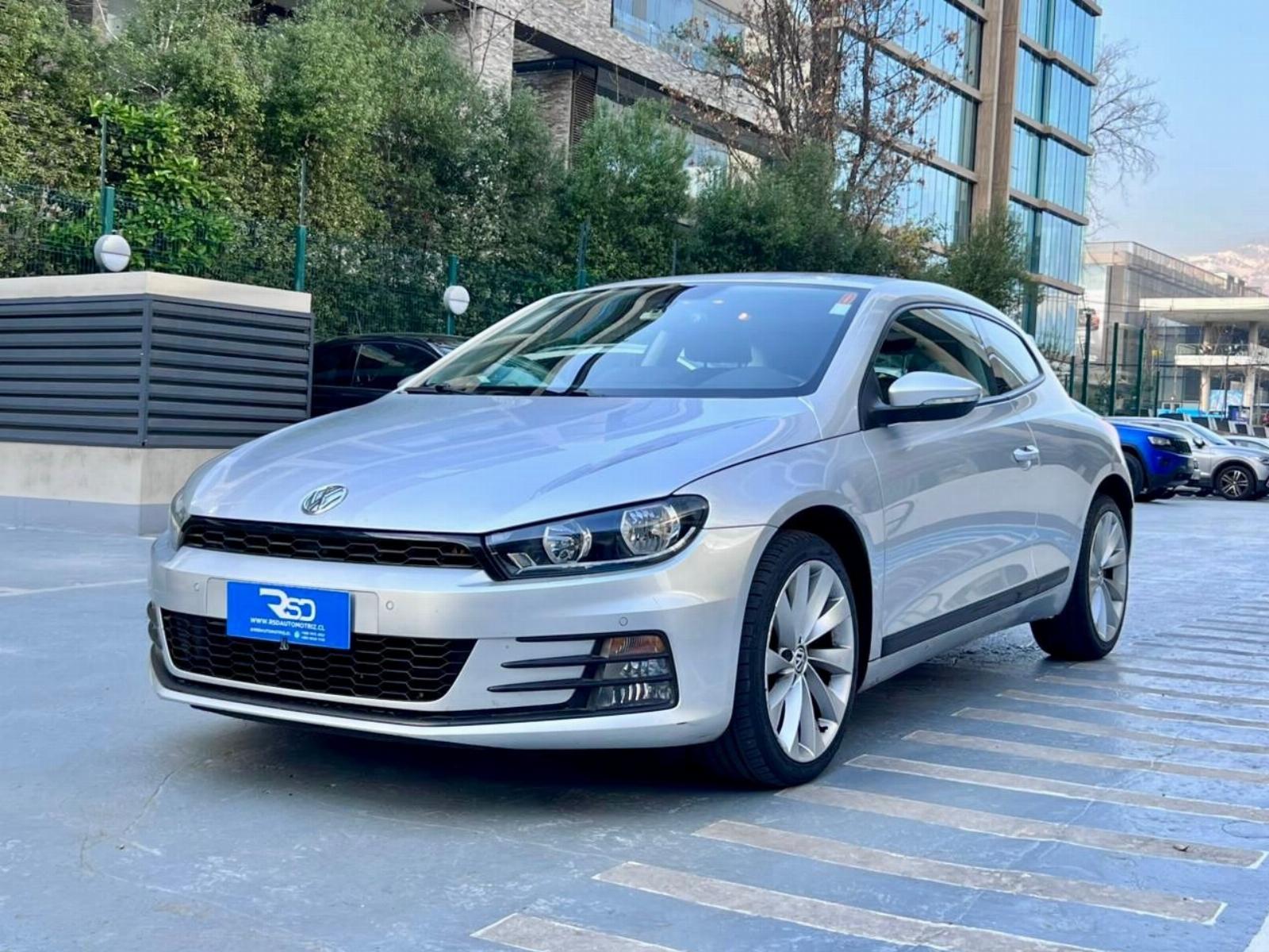 VOLKSWAGEN SCIROCCO 1.4 AT 2018 UN DUEÑO MANTENIMIENTO AL DÍA - RSD