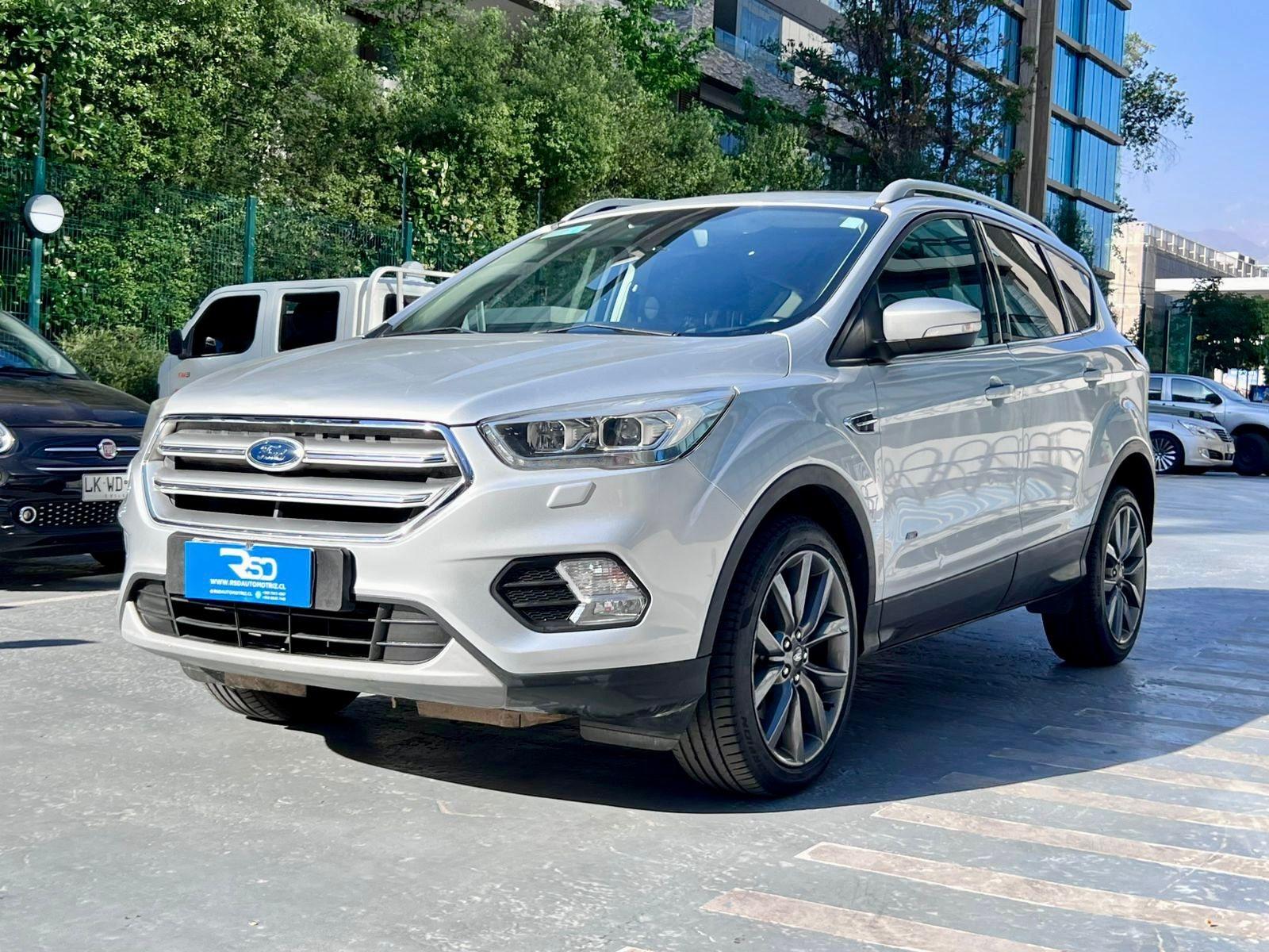 FORD ESCAPE TITANIUM AWD 2.0 2019 MANTENIMIENTO AL DIA - FULL MOTOR