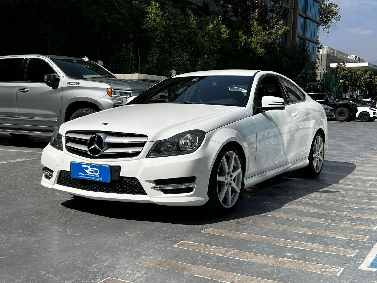 MERCEDES-BENZ C180 COUPE SPORT 2015 MANTENIMIENTO AL DÍA - FULL MOTOR