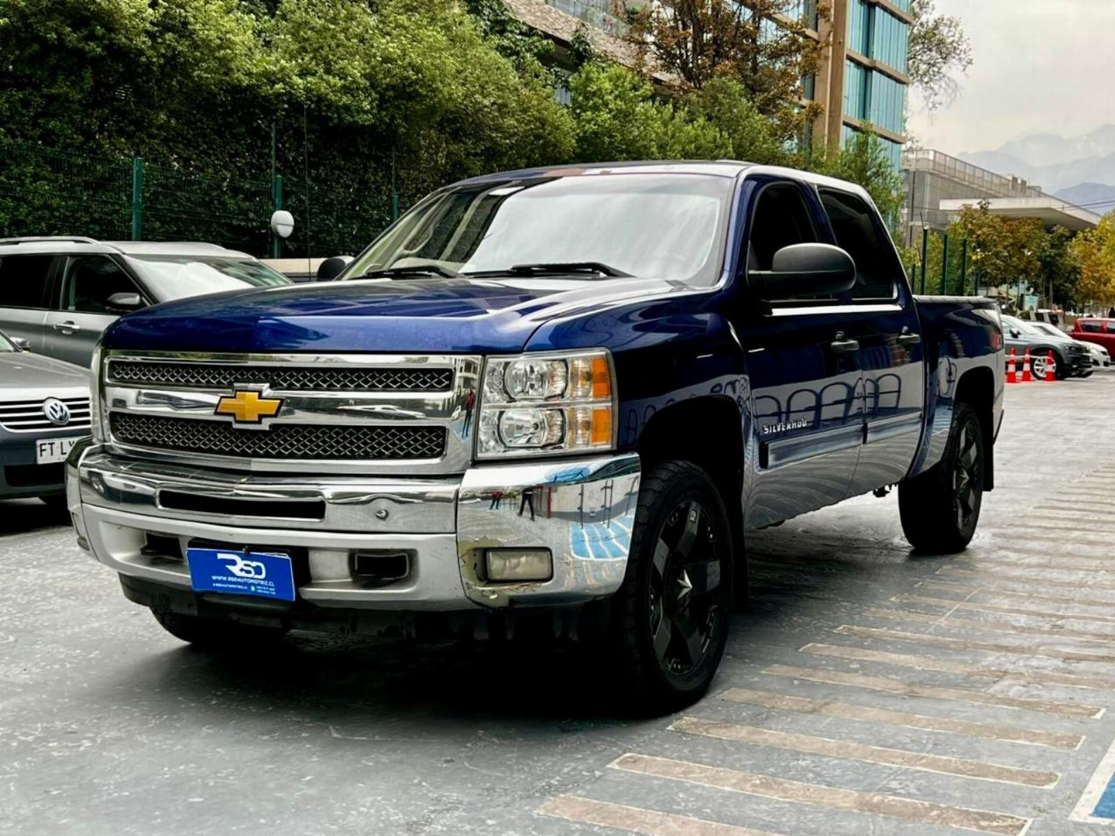 CHEVROLET SILVERADO LT 4WD 5.3 2013 MANTENIMIENTO AL DIA - FULL MOTOR