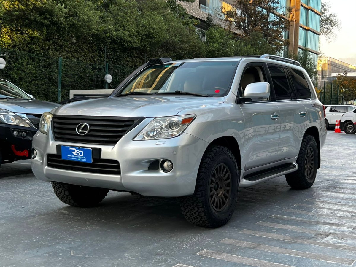 LEXUS LX570 4X4 5.7 AT 2009 TRES CORRIDAS DE ASIENTOS - FULL MOTOR
