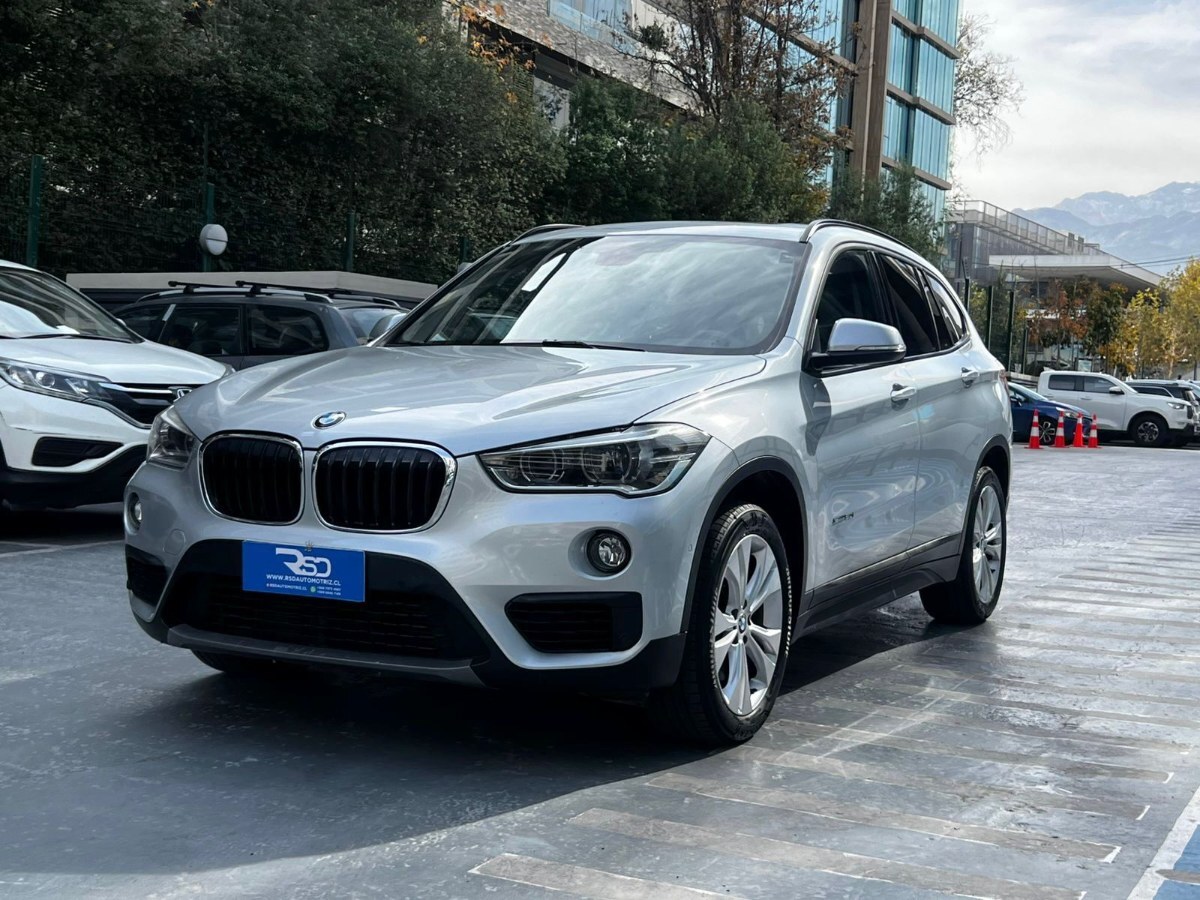 BMW X1 LUXURY 20i SDRIVE 2018 MANTENIMIENTO AL DIA - FULL MOTOR