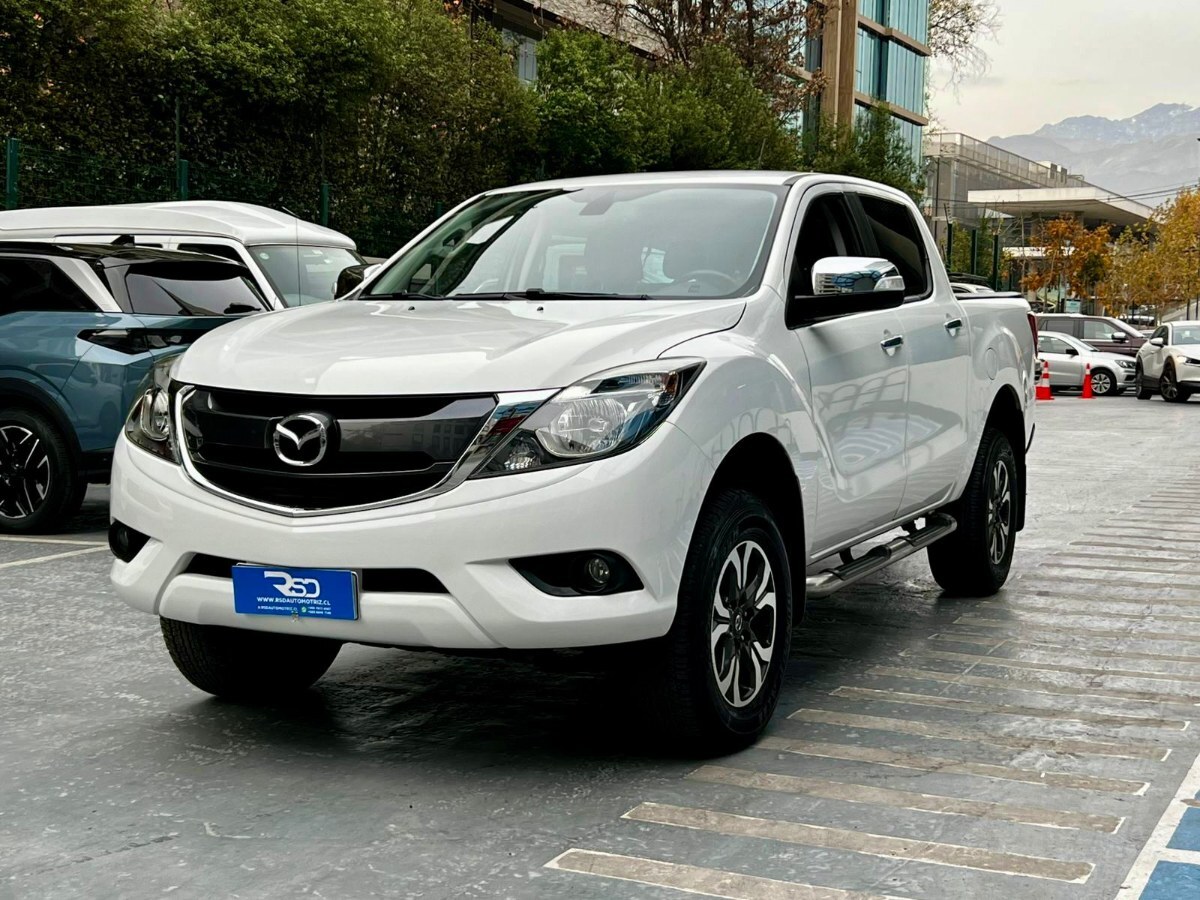 MAZDA BT-50 2.2 SDX 4X4 MT 2020 MANTENIMIENTO AL DIA - FULL MOTOR