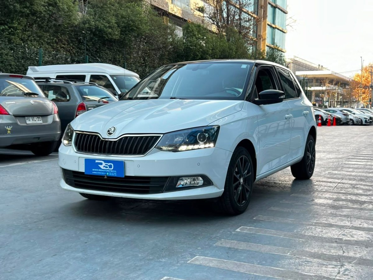 SKODA FABIA 1.0 T DSG 7 2018 MANTENIMIENTO AL DIA - FULL MOTOR