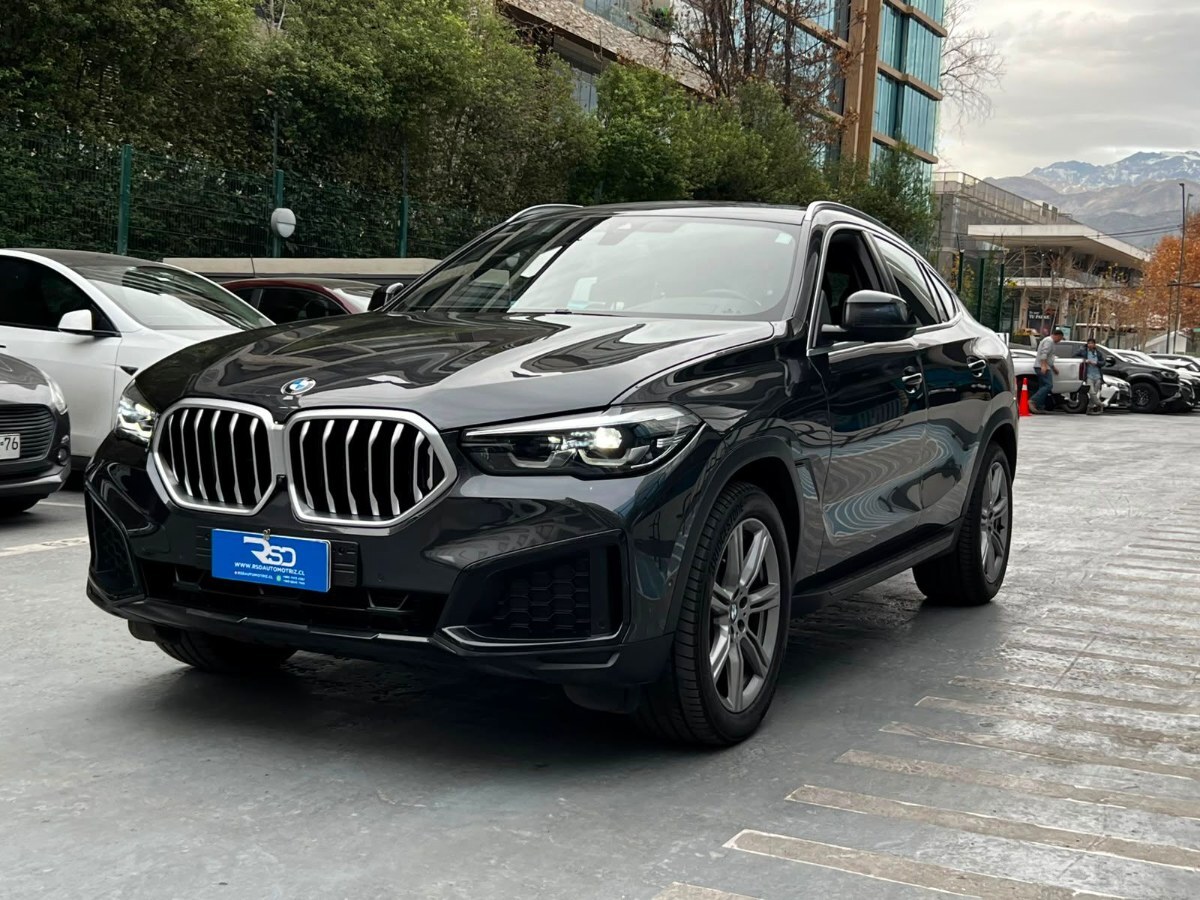 BMW X6 EXECUTIVE 40i 2023 UN DUEÑO MANTENIMIENTO AL DIA - FULL MOTOR
