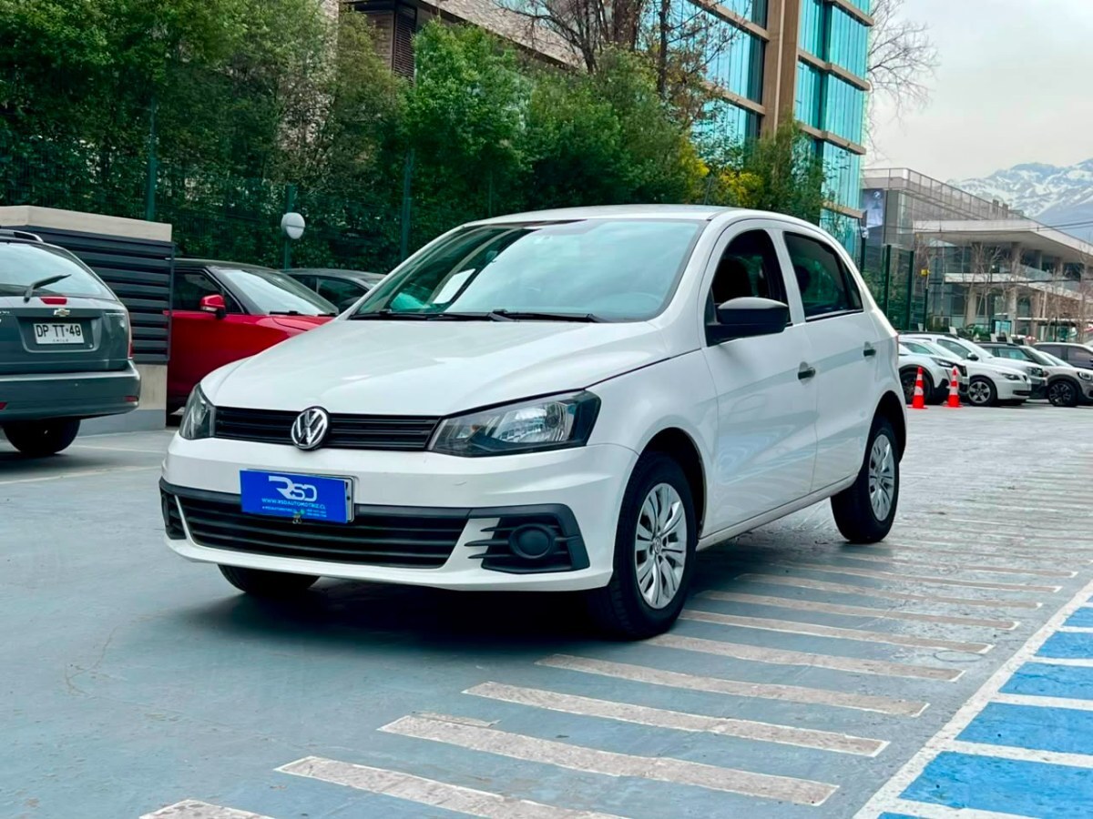 VOLKSWAGEN GOL POWER 1.6 2018 UN DUEÑO MANTENIMIENTO AL DIA - FULL MOTOR