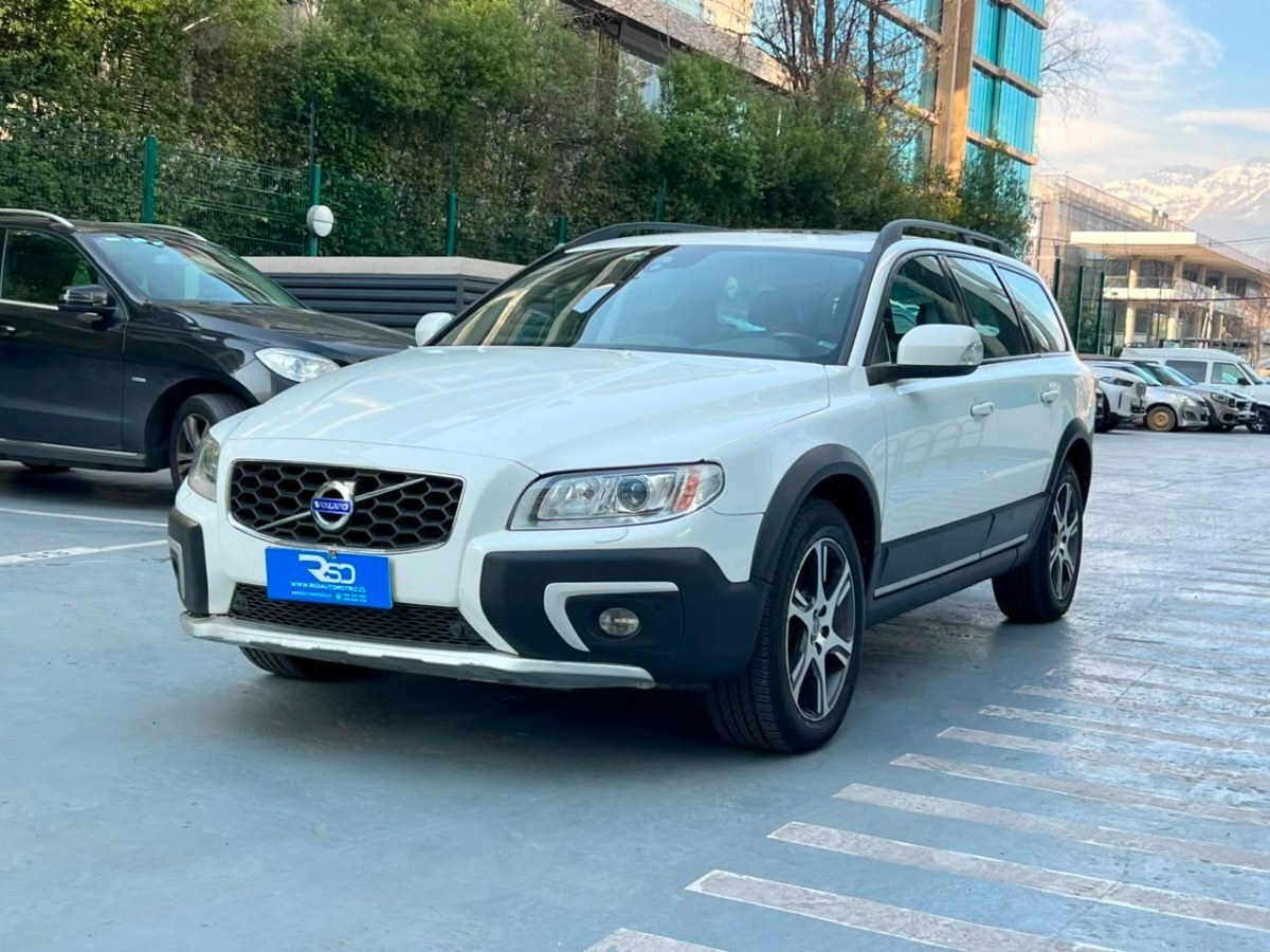VOLVO XC70 LIMITED AWD D5 2.4 2016 ÚNICO DUEÑO - FULL MOTOR
