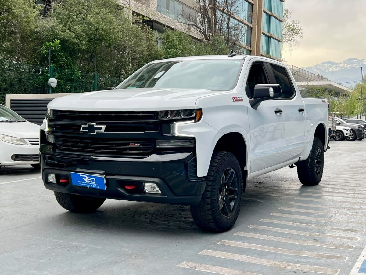 CHEVROLET SILVERADO LT TRAIL BOSS 2021 MANTENIMIENTO EN LA MARCA - FULL MOTOR