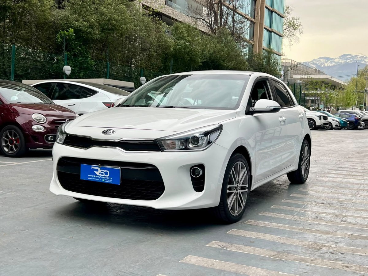 KIA RÍO 5 EX SPORT 1.6 MT 2018 MANTENIMIENTO AL DIA - FULL MOTOR