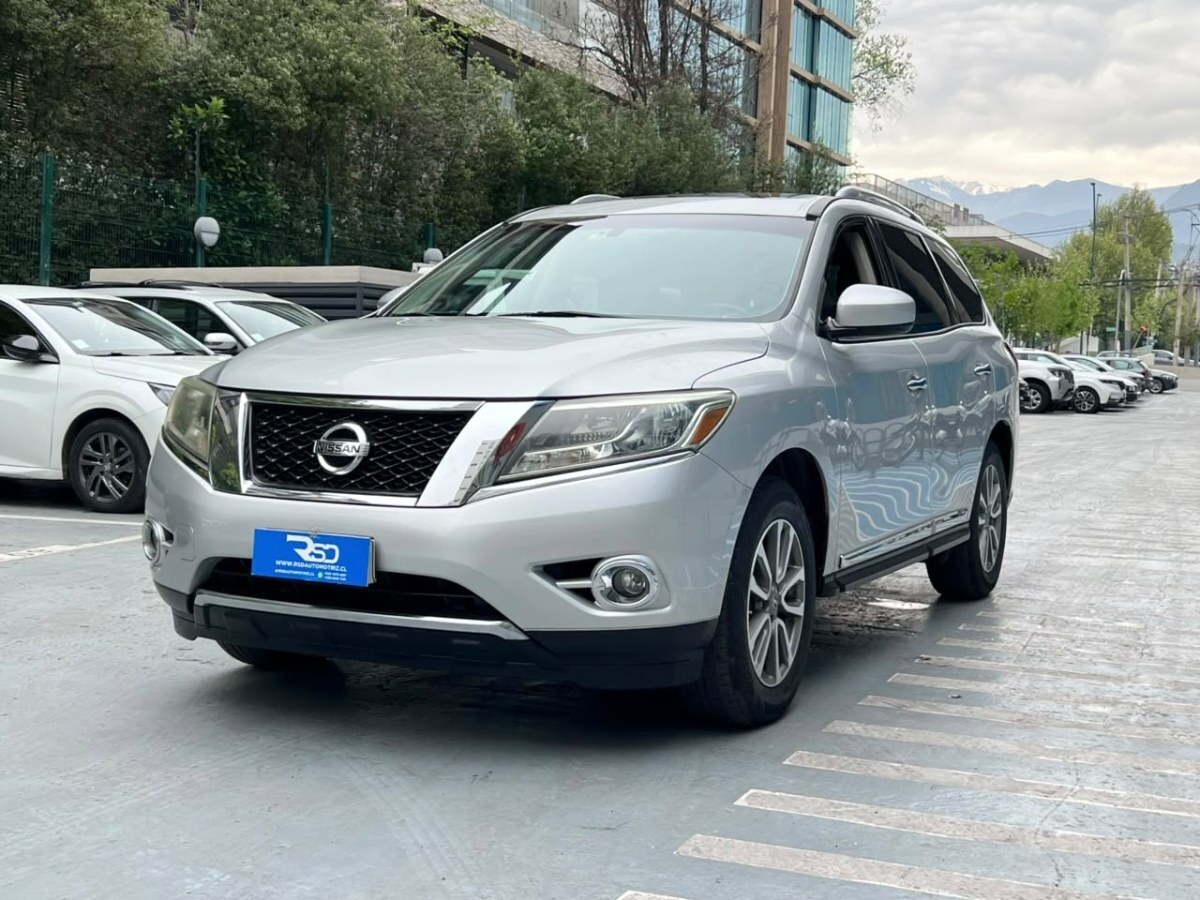 NISSAN PATHFINDER ADVANCE 3.5 AWD 2015 MANTENIMIENTO EN LA MARCA - FULL MOTOR