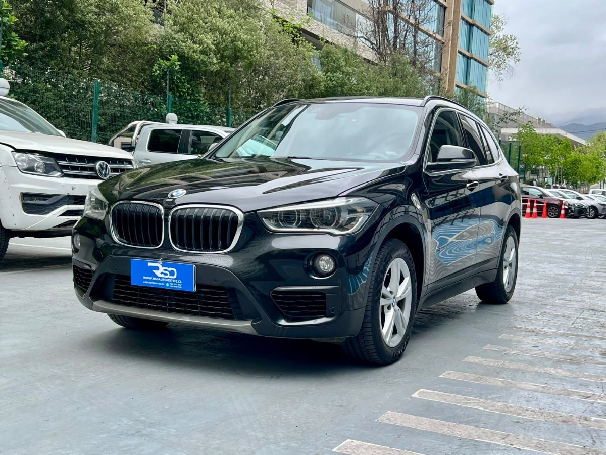 BMW X1 20i LUXURY SDRIVE 2.0 2017 MANTENIMIENTO AL DIA - FULL MOTOR