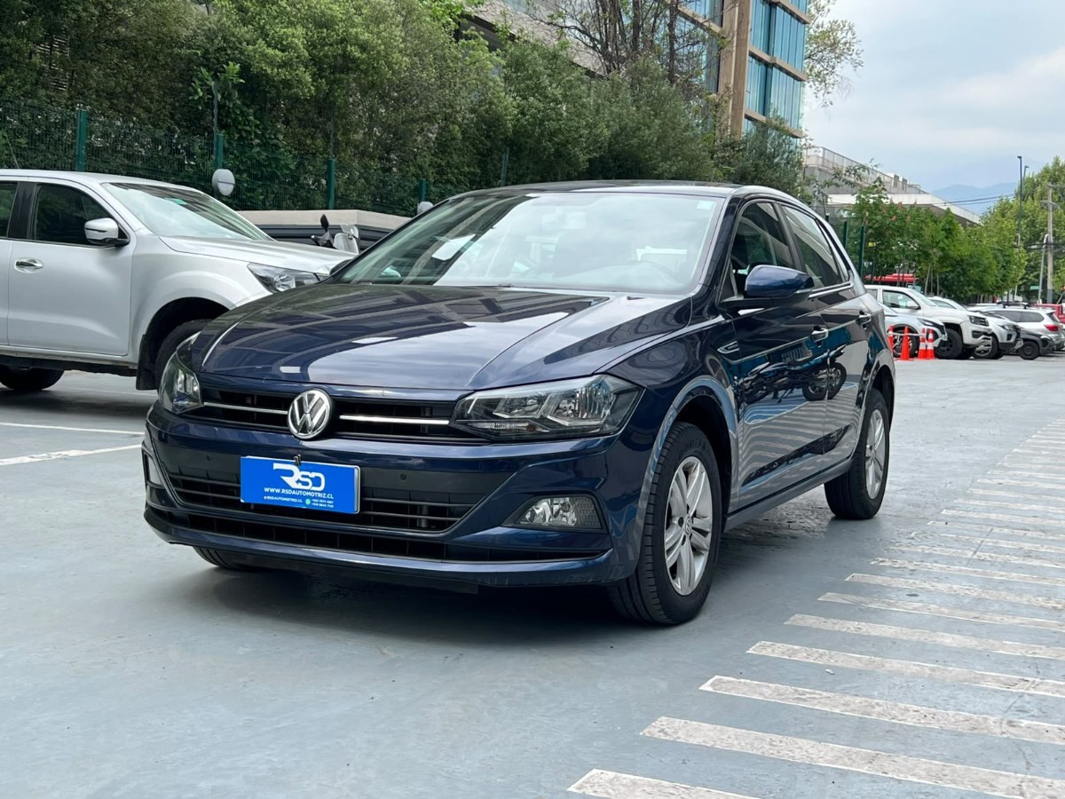 VOLKSWAGEN POLO COMFORTLINE 1.6 MT 2019 ÚNICO DUEÑO - FULL MOTOR