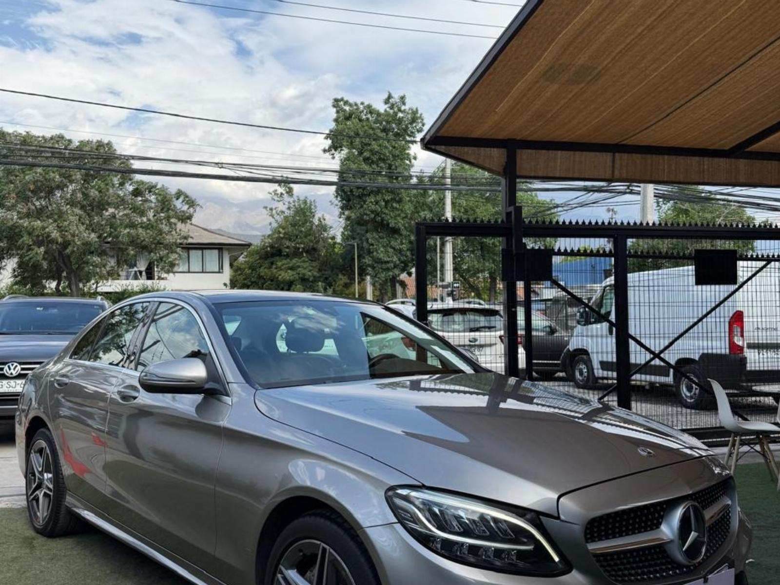 MERCEDES-BENZ C200 2.0t 2020 IMPECABLE ESTADO - FULL MOTOR