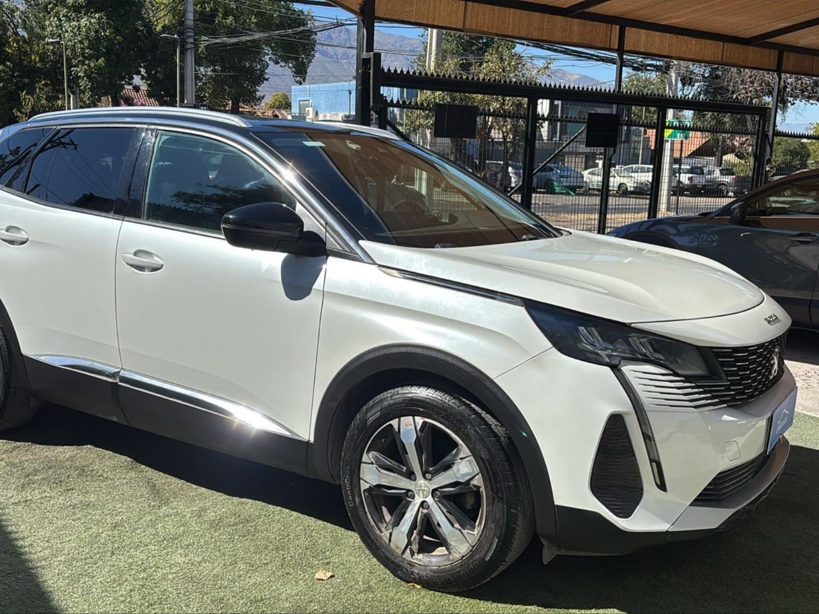 PEUGEOT 3008 Allure Blue HDI 1.5 AUT 2022 UNA SOLA DUEÑA, MANTENCIONES EN LA MARCA , MUY BIE - FULL MOTOR