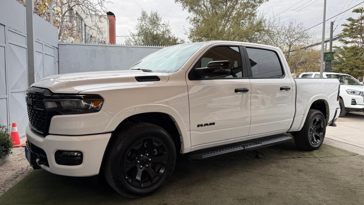 RAM 1500 NEW DT CREW CAB BOG HORN 3.6 E- TORQUE 2025 FACTURABLE, VALOR CON IVA - FULL MOTOR