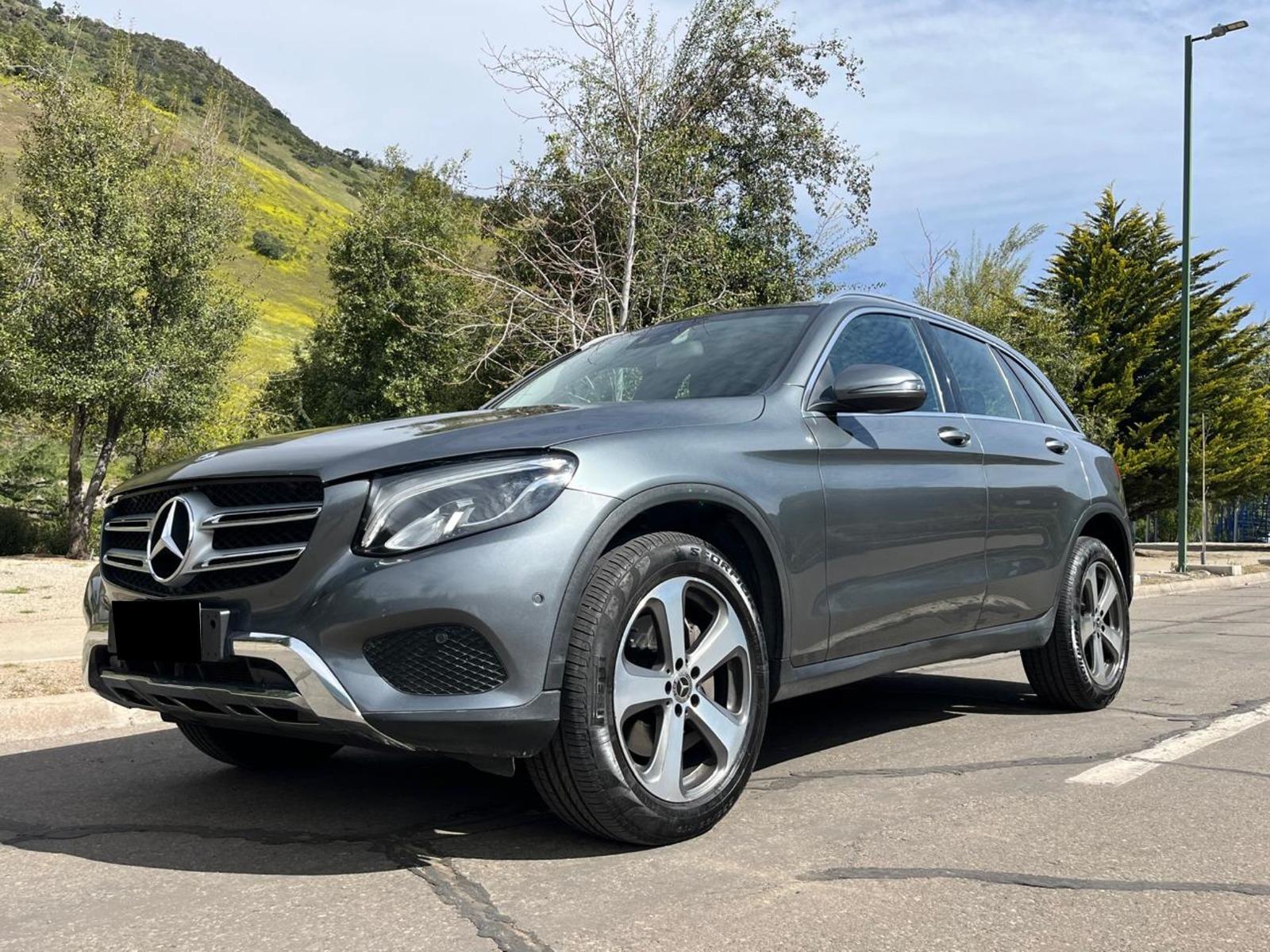 MERCEDES-BENZ GLC 300 Glc 300 2.0 2020 SUV FAMILIAR IMPECABLE - FULL MOTOR