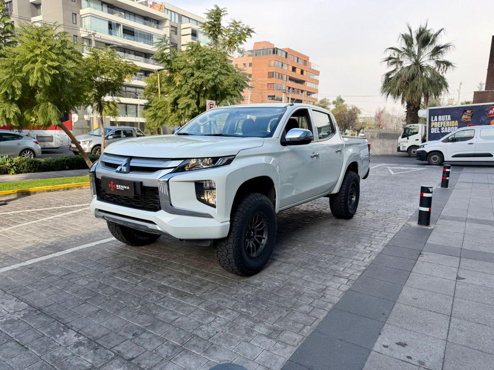 MITSUBISHI L200 Katana Cr 2023 - FULL MOTOR
