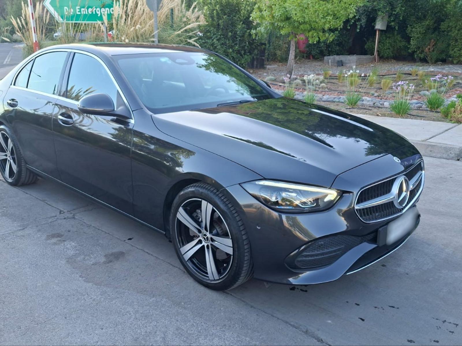 MERCEDES-BENZ C200 2023 Único dueño - FULL MOTOR