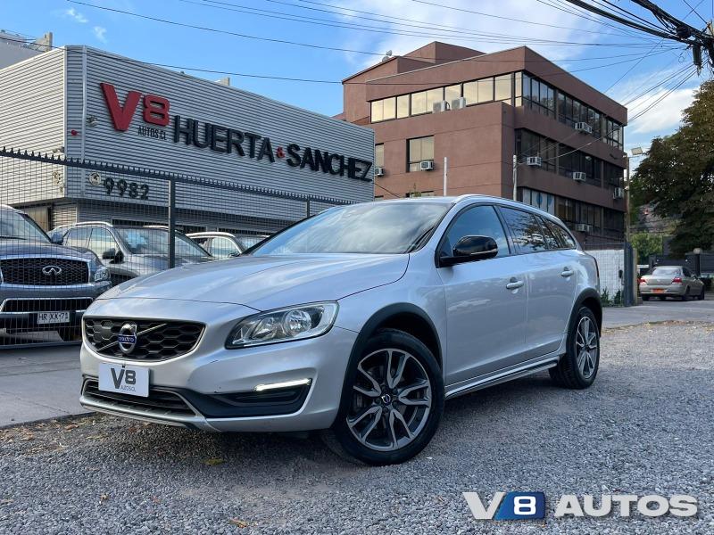 VOLVO V60 T5 CROSS COUNTRY 2017 MANTENIMIENTO AL DÍA - 