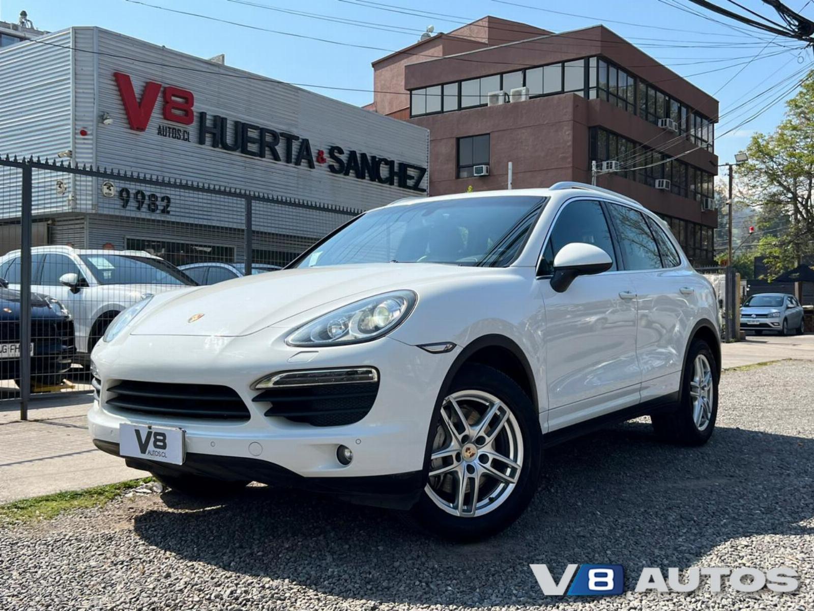 PORSCHE CAYENNE S 4.8 V8 2012 MANTENIMIENTO AL DÍA - 