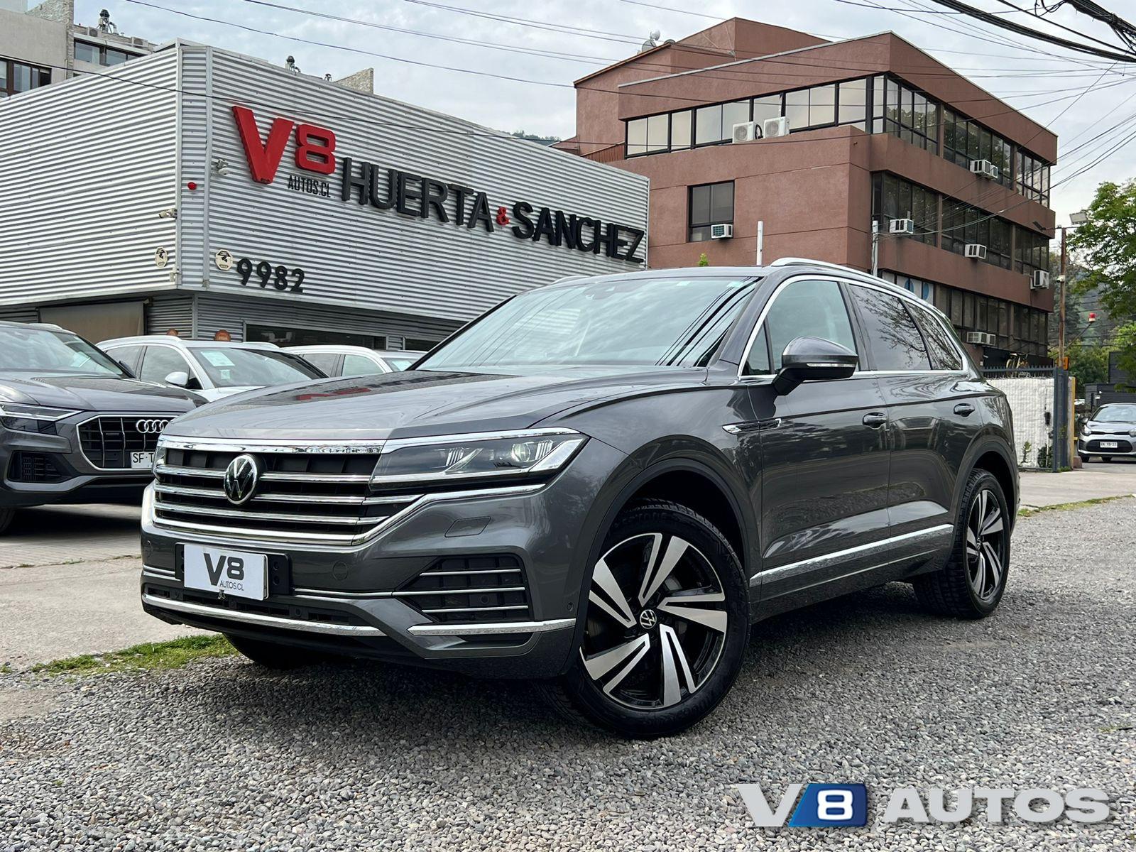 VOLKSWAGEN TOUAREG DIÉSEL 2023 GARANTÍA DE FÁBRICA VIGENTE - 