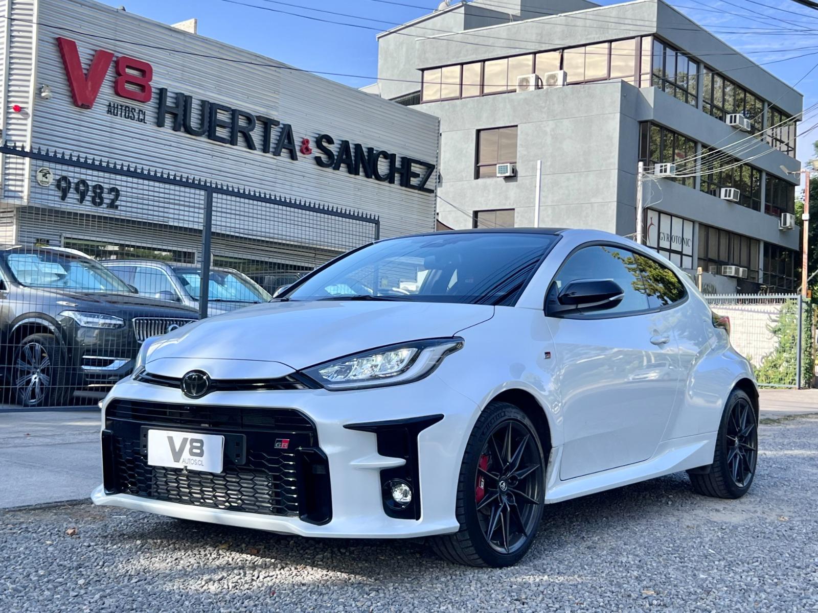 TOYOTA YARIS GR 1.6 TURBO 2022  - V8 AUTOS