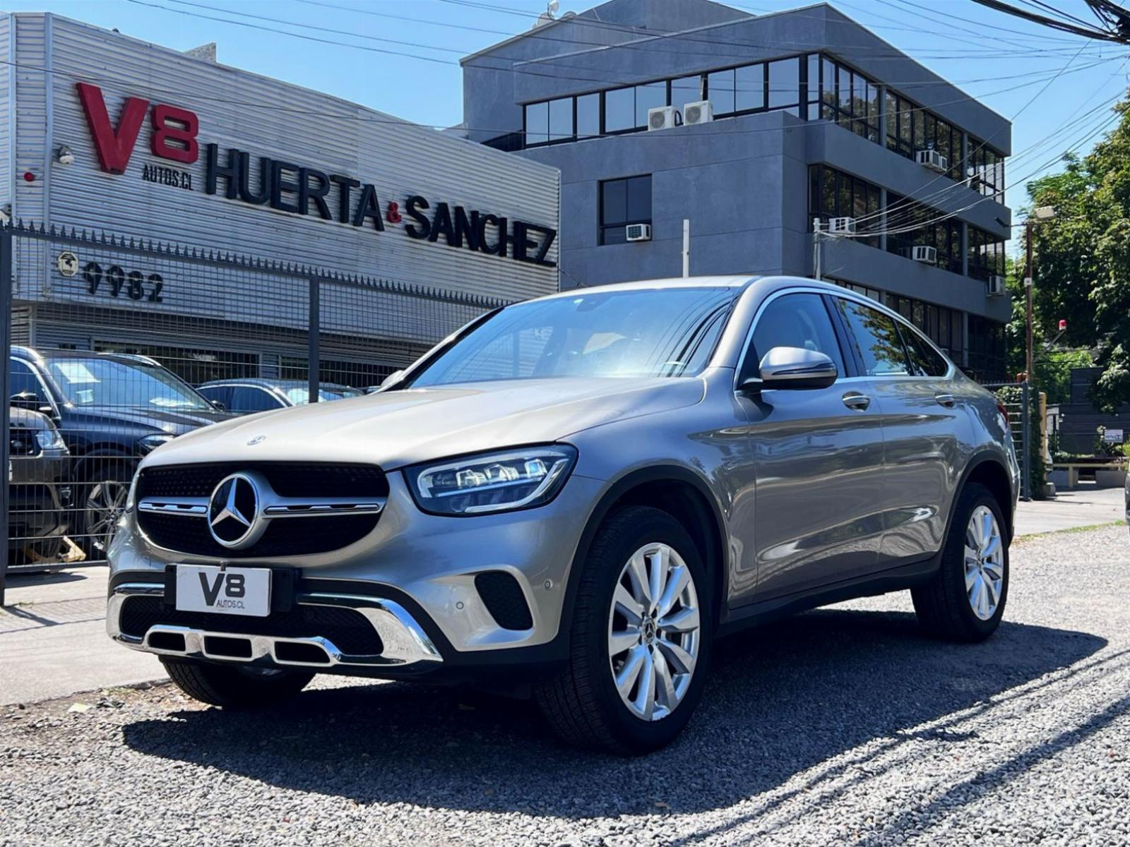 MERCEDES-BENZ GLC 200 COUPE 2021 MANTENIMIENTO EN KAUFMANN - V8 AUTOS