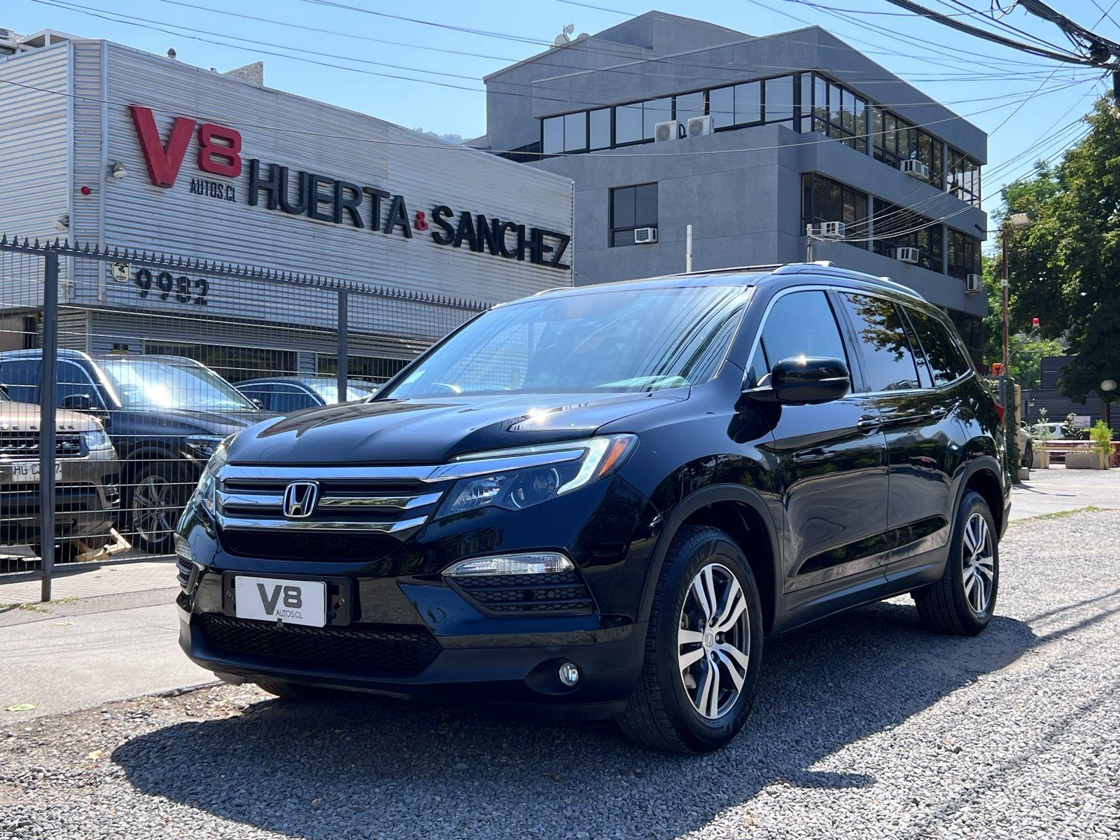 HONDA PILOT TOURING AWD 2018 UN DUEÑO MANTENIMIENTO AL DÍA - 