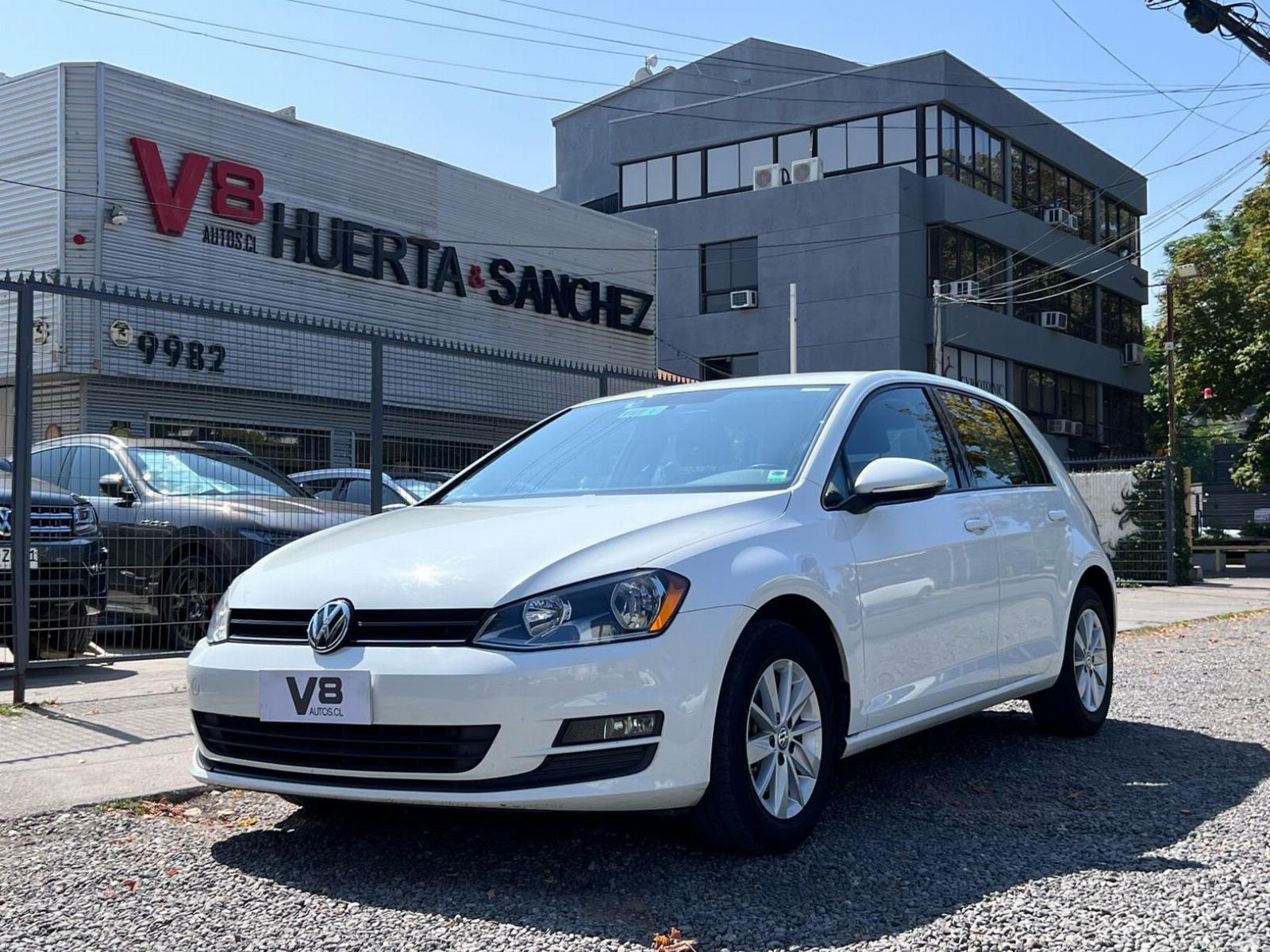 VOLKSWAGEN GOLF 2.0 TDI 2017 MANTENIMIENTO AL DÍA - V8 AUTOS