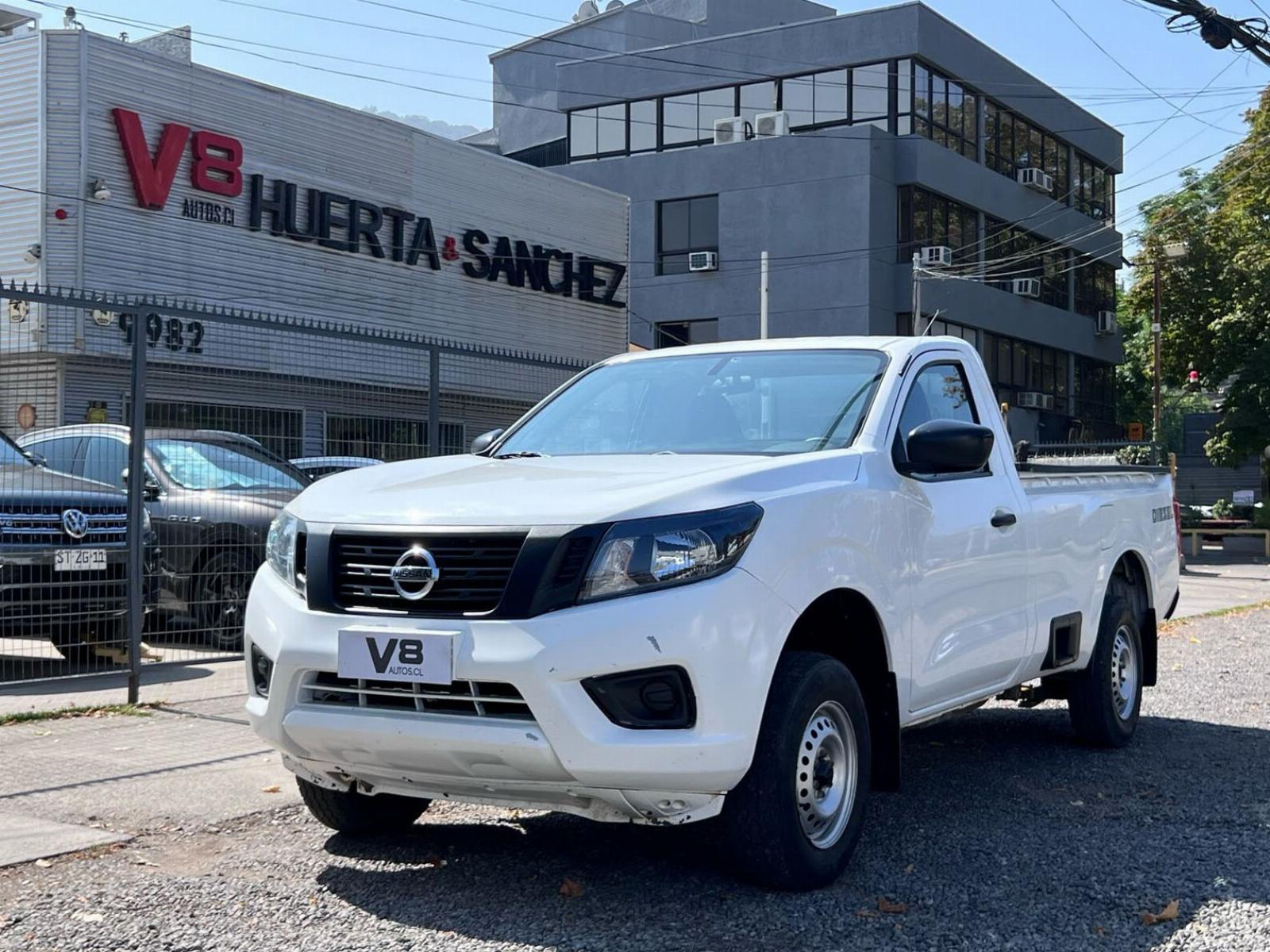 NISSAN NP300 2.3 2018 CON IVA DESCONTABLE - V8 AUTOS