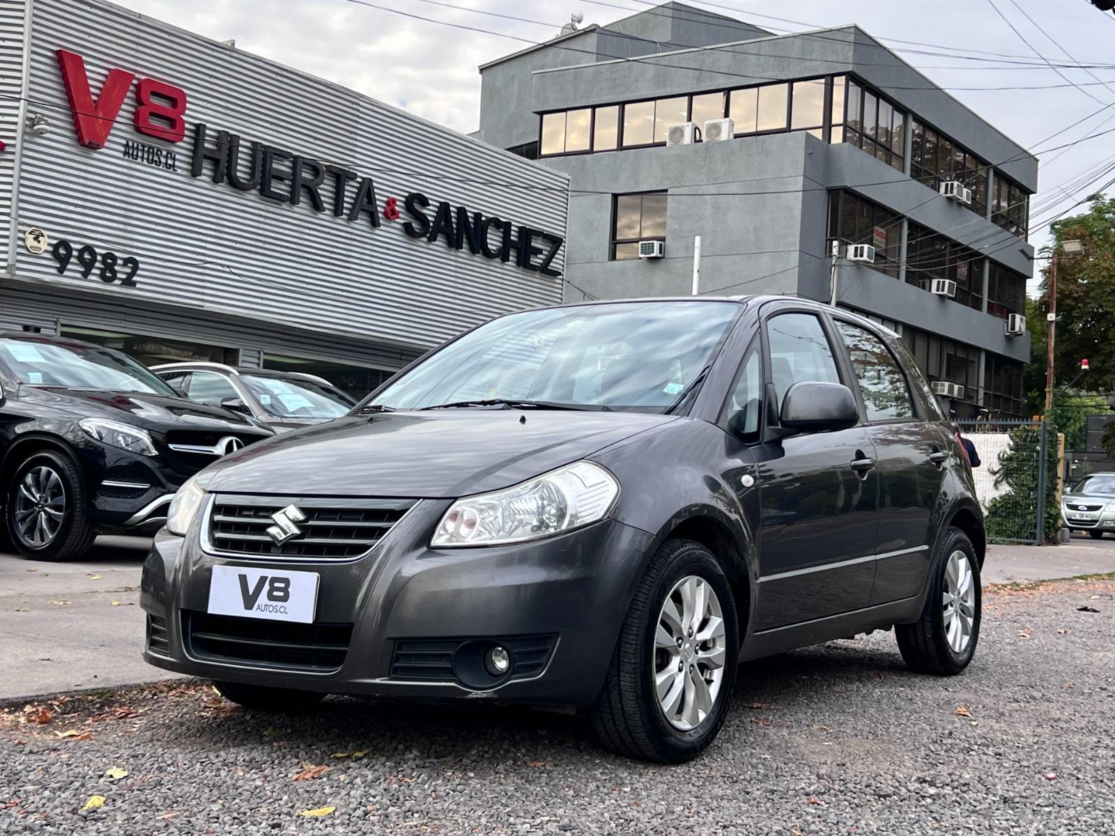 SUZUKI SX4 GLX SPORT 1.6 2014 UN DUEÑO MANTENIMIENTO AL DÍA - V8 AUTOS