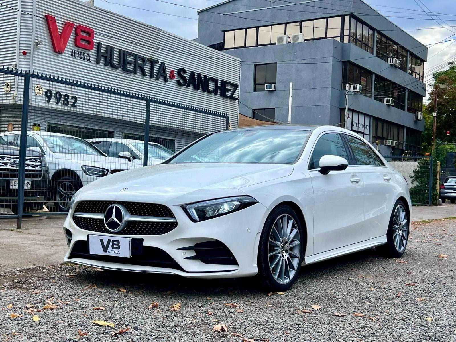 MERCEDES-BENZ A250 SEDAN 2.0 2019 MANTENIMIENTO EN LA MARCA  - V8 AUTOS