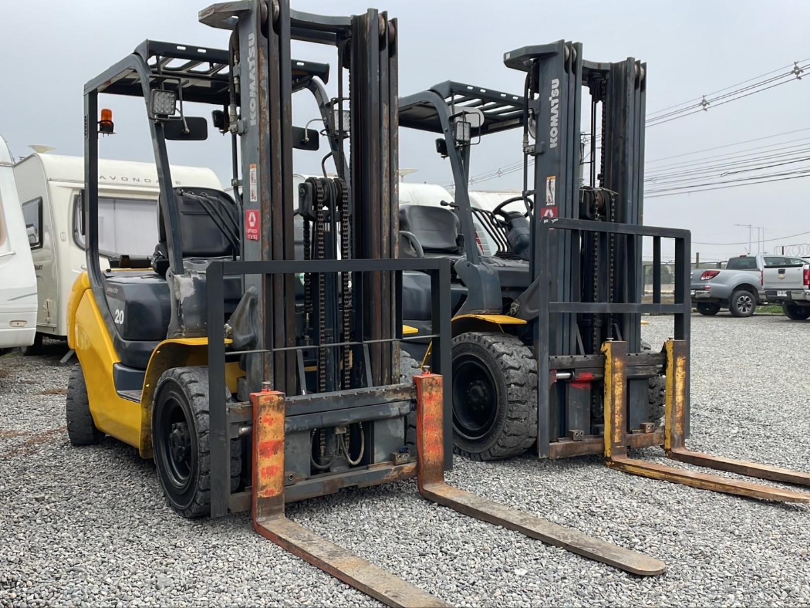 KOMATSU D155AX-6 FG 20T-17 2015 Komatsu FG 20T-17 - FULL MOTOR