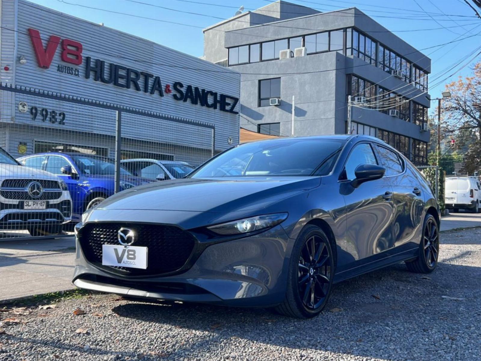 MAZDA 3 SPORT 2.0 AT 2025 ÚNICO DUEÑO - V8 AUTOS