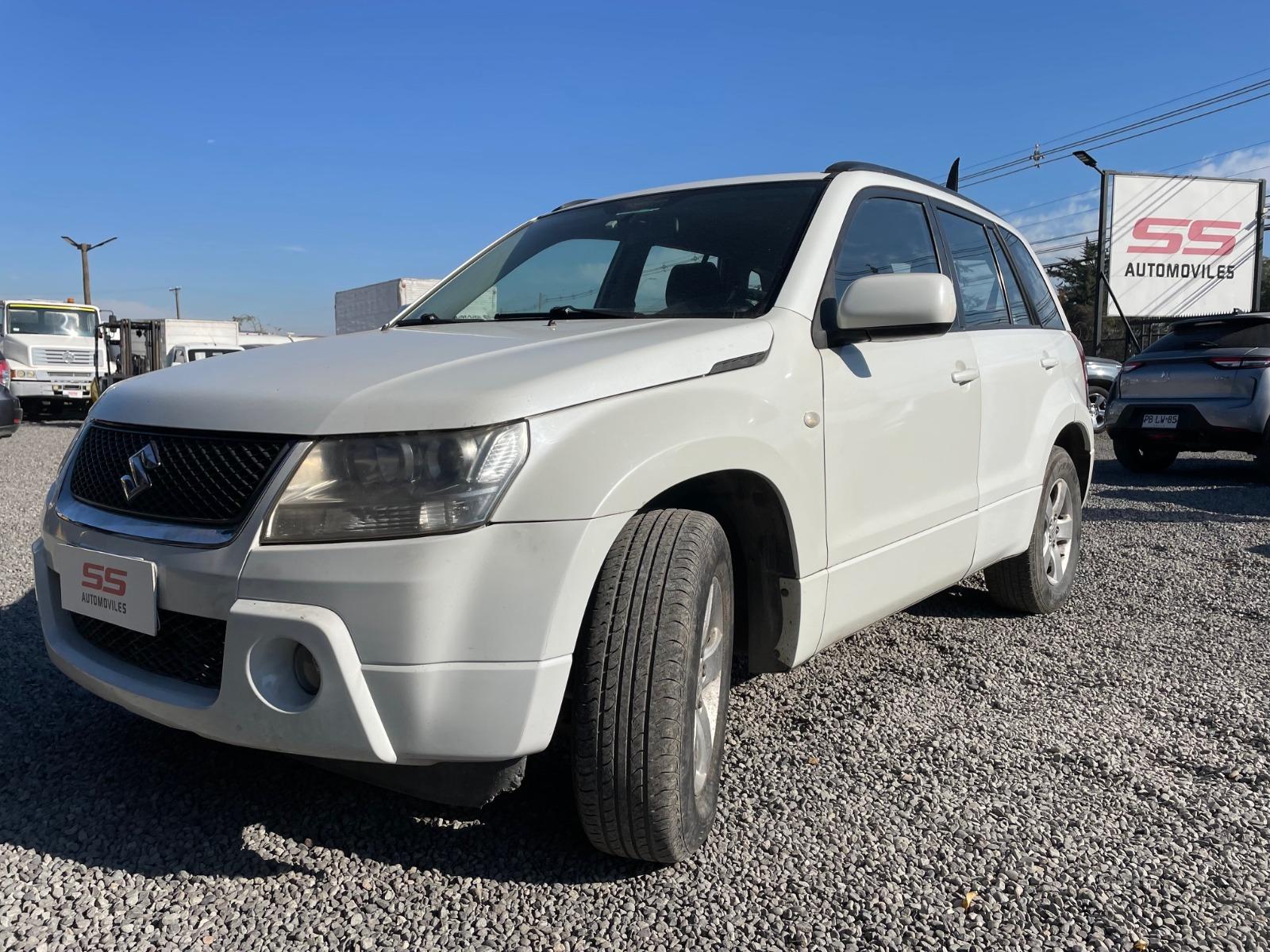 SUZUKI GRAND NOMADE Grand Nomade GLX 4X2 AT 2.0 2009 Suzuki Grand Nomade - FULL MOTOR
