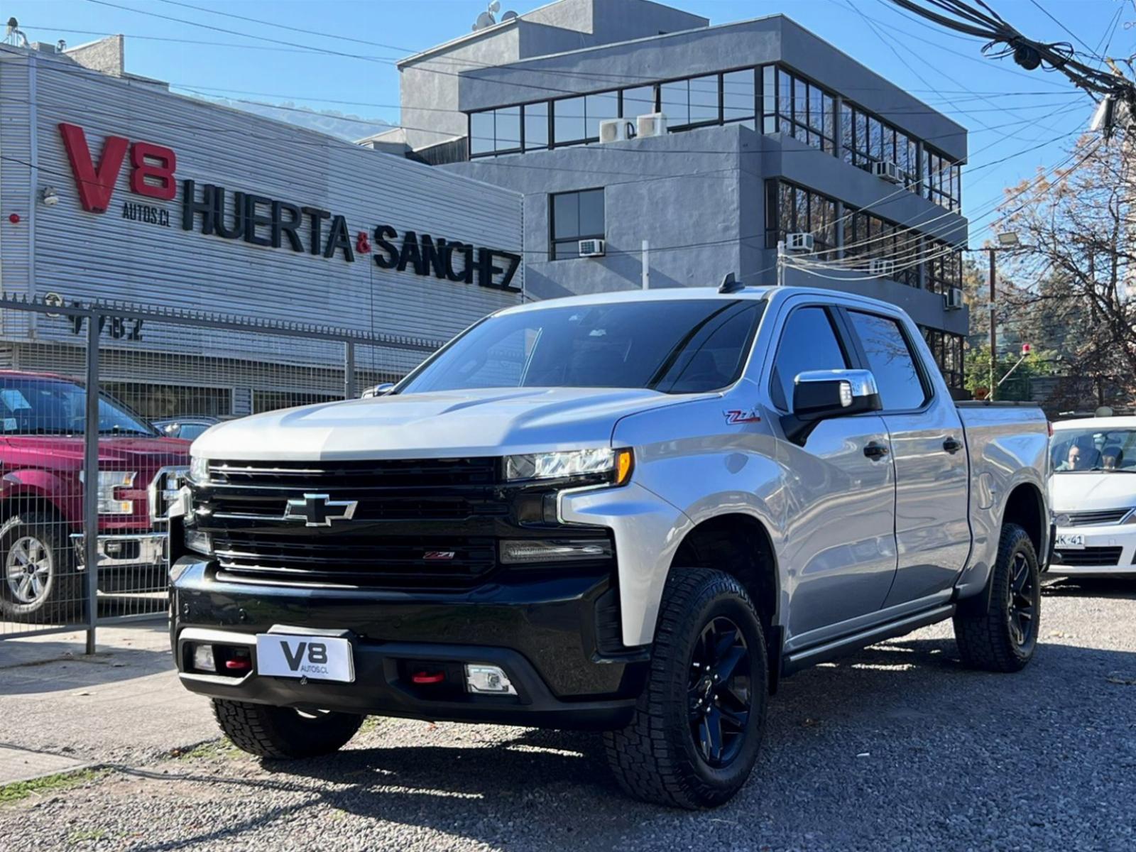 CHEVROLET SILVERADO TRAIL BOSS 5.3 2019 MANTENIMIENTO EN LA MARCA  - 