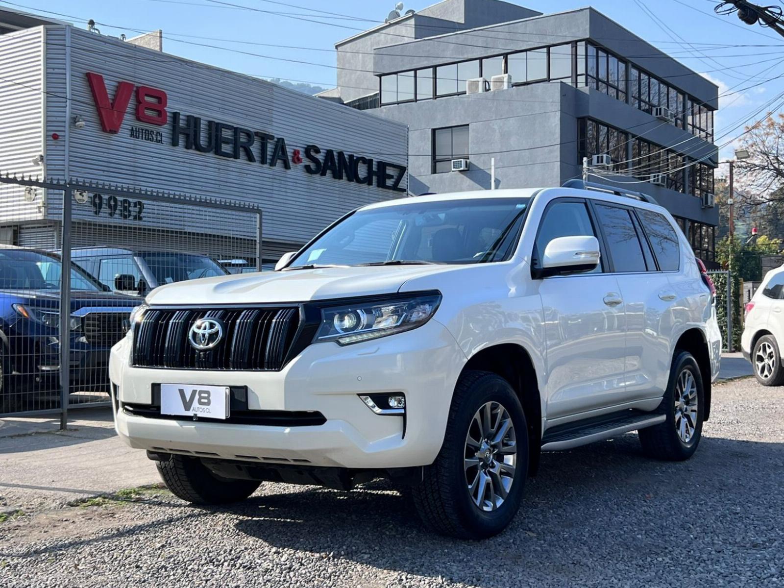 TOYOTA LAND CRUISER PRADO VXL 4.0 2021 MANTENIMIENTO EN LA MARCA  - V8 AUTOS