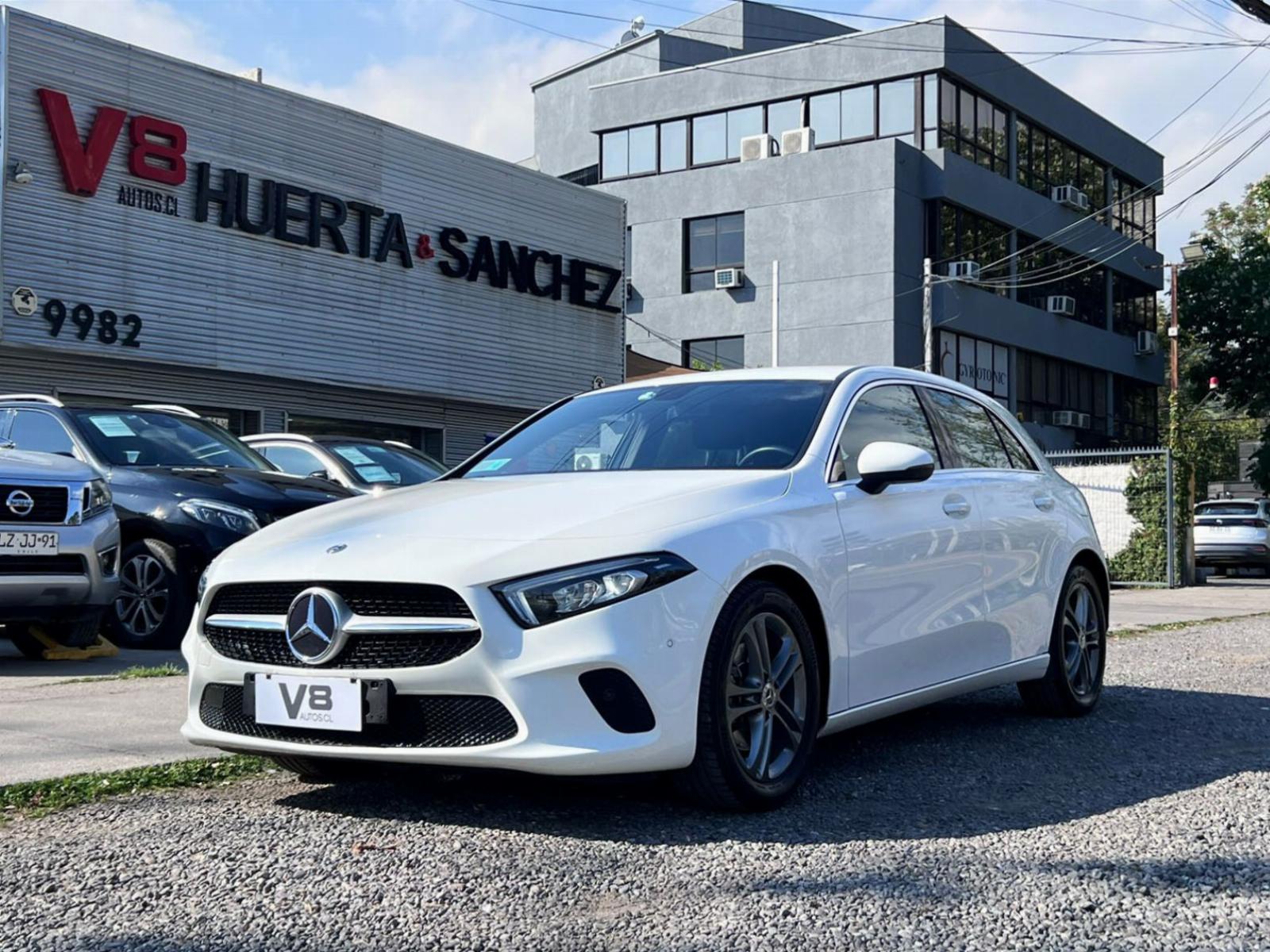 MERCEDES-BENZ A200 1.3 TURBO 2020 MANTENIMIENTO AL DÍA - V8 AUTOS