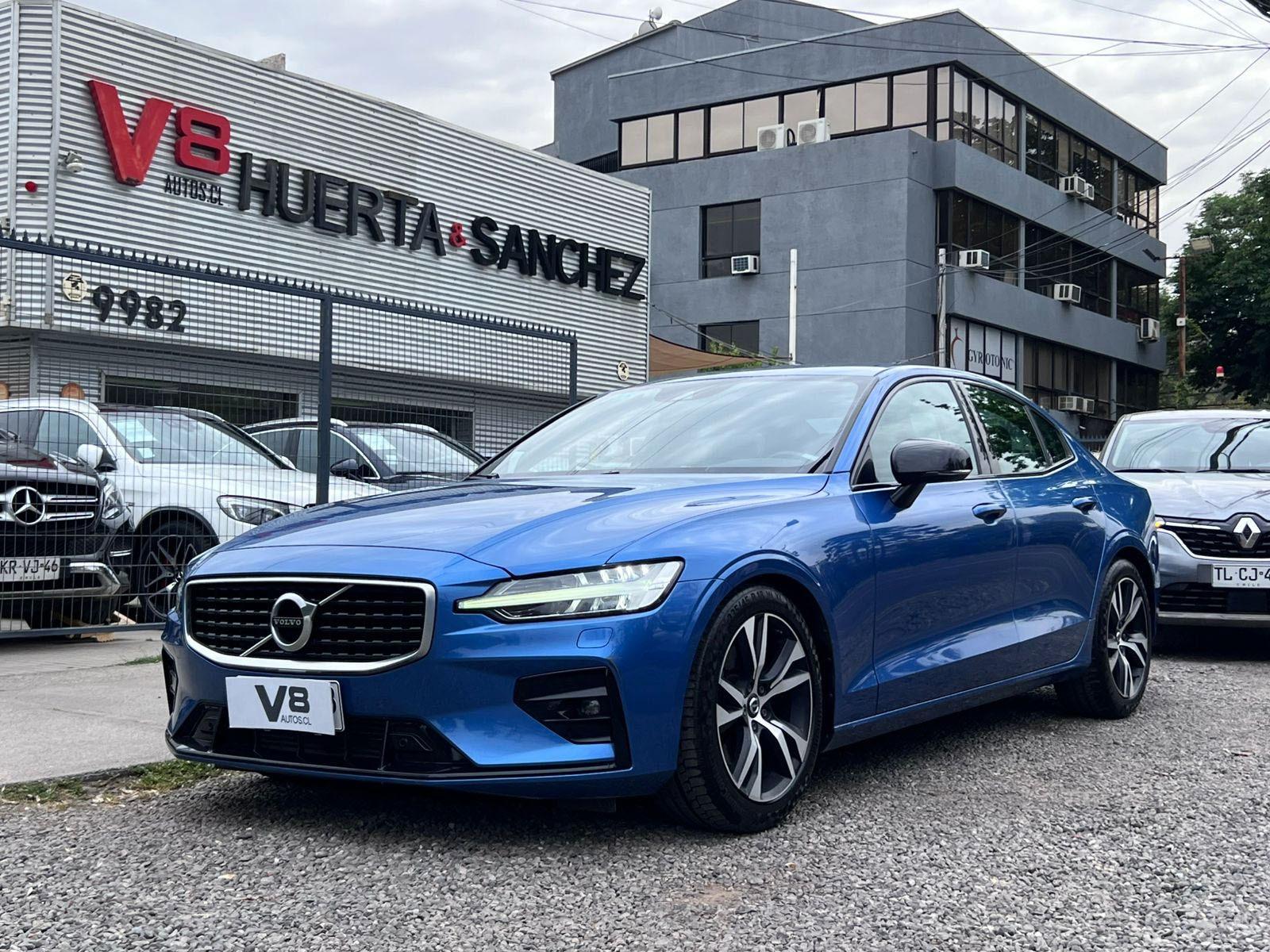 VOLVO S60 T4 R DESIGN 2021 UN DUEÑO MANTENIMIENTO AL DÍA - FULL MOTOR