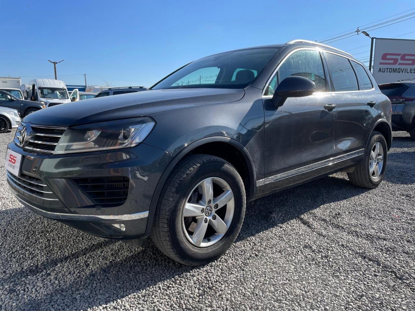 VOLKSWAGEN TOUAREG 4X4 3.0 V6 Diesel 2017 Volkswagen Touareg - FULL MOTOR