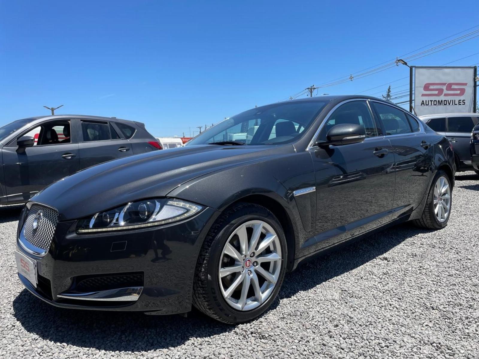 JAGUAR XF 2.0 AT 2015 Jaguar XF 20 - FULL MOTOR