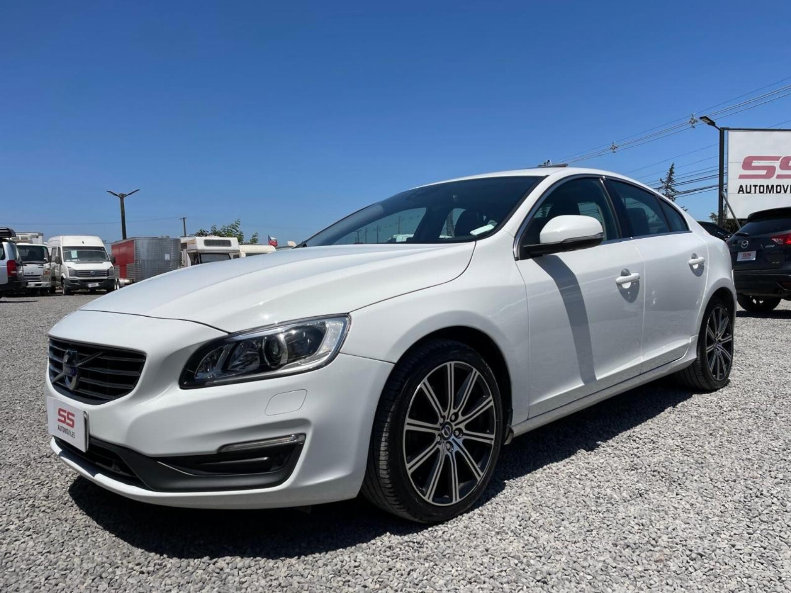 VOLVO S60 2.4 AWD AT 2014 Volvo S60 - FULL MOTOR