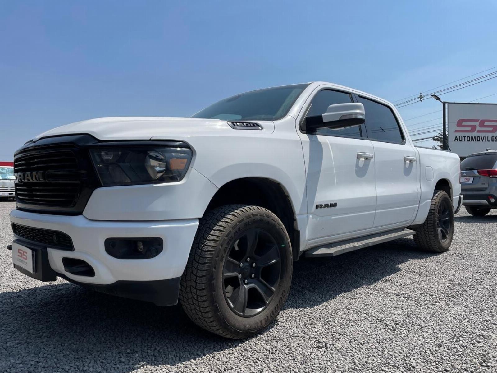 DODGE RAM 1500 BigHorn 3.6 AT 4X4 2021 Dodge Ram - FULL MOTOR