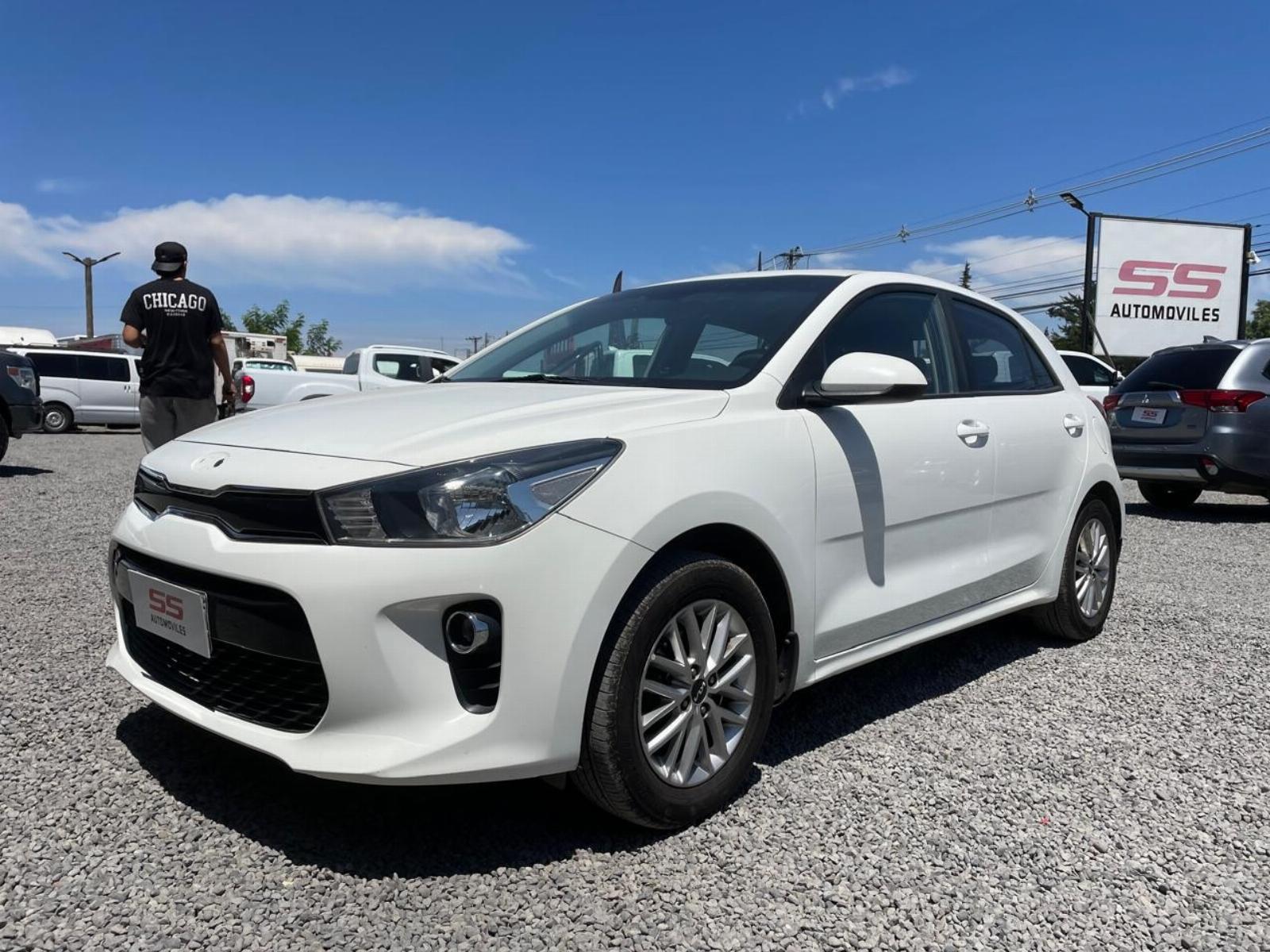 KIA RÍO 5 EX 1.4 MT6 2018 Kia Rio 5 - FULL MOTOR