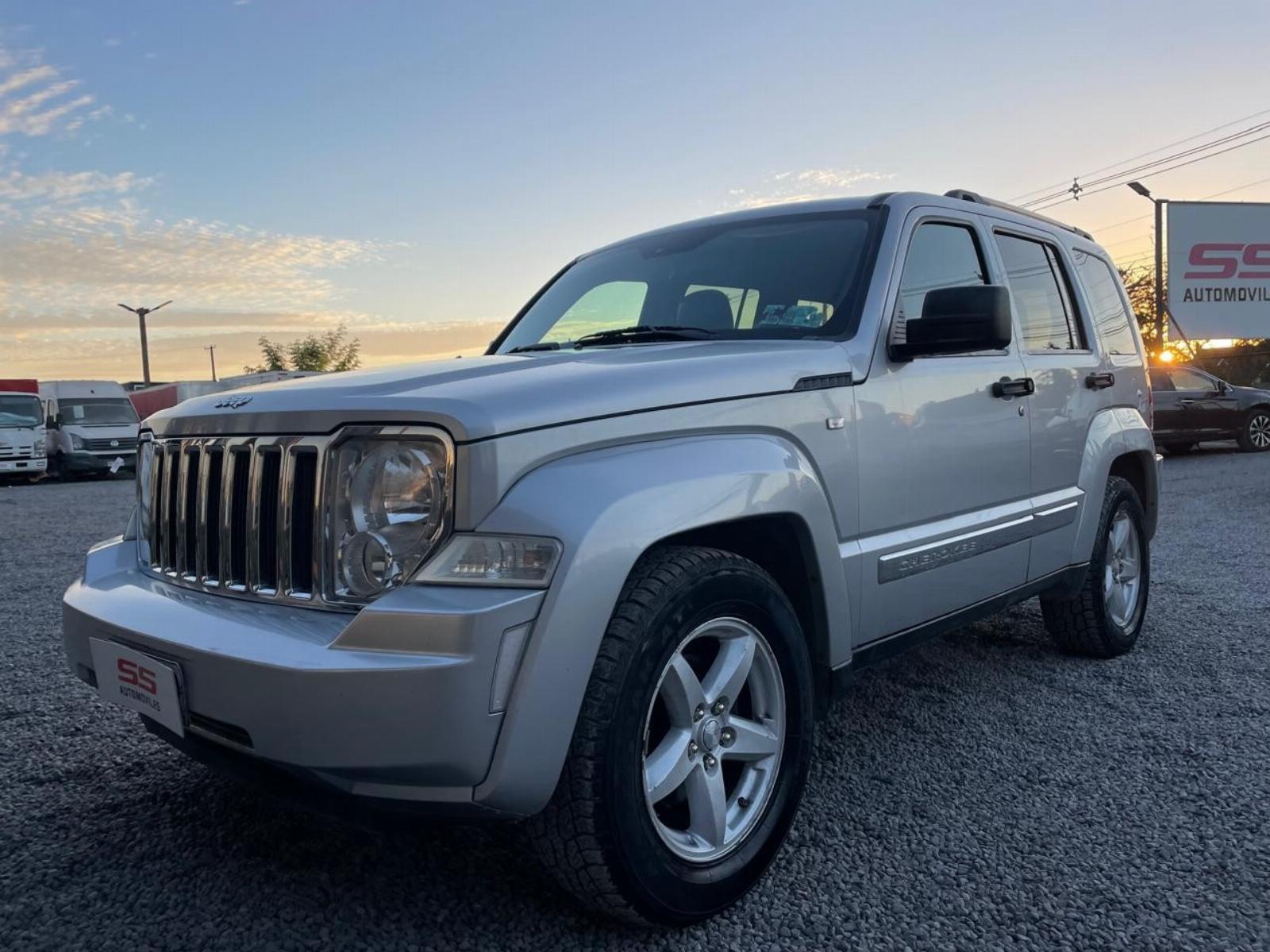 JEEP CHEROKEE Limited 3.7 4X4 AT 2013 Jeep Cherokee - FULL MOTOR