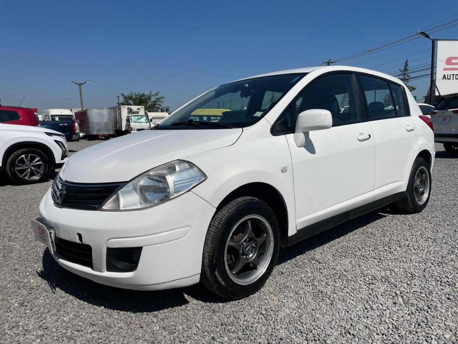NISSAN TIIDA Tiida Sport MT5 A/C 2012 Nissan Tiida - FULL MOTOR
