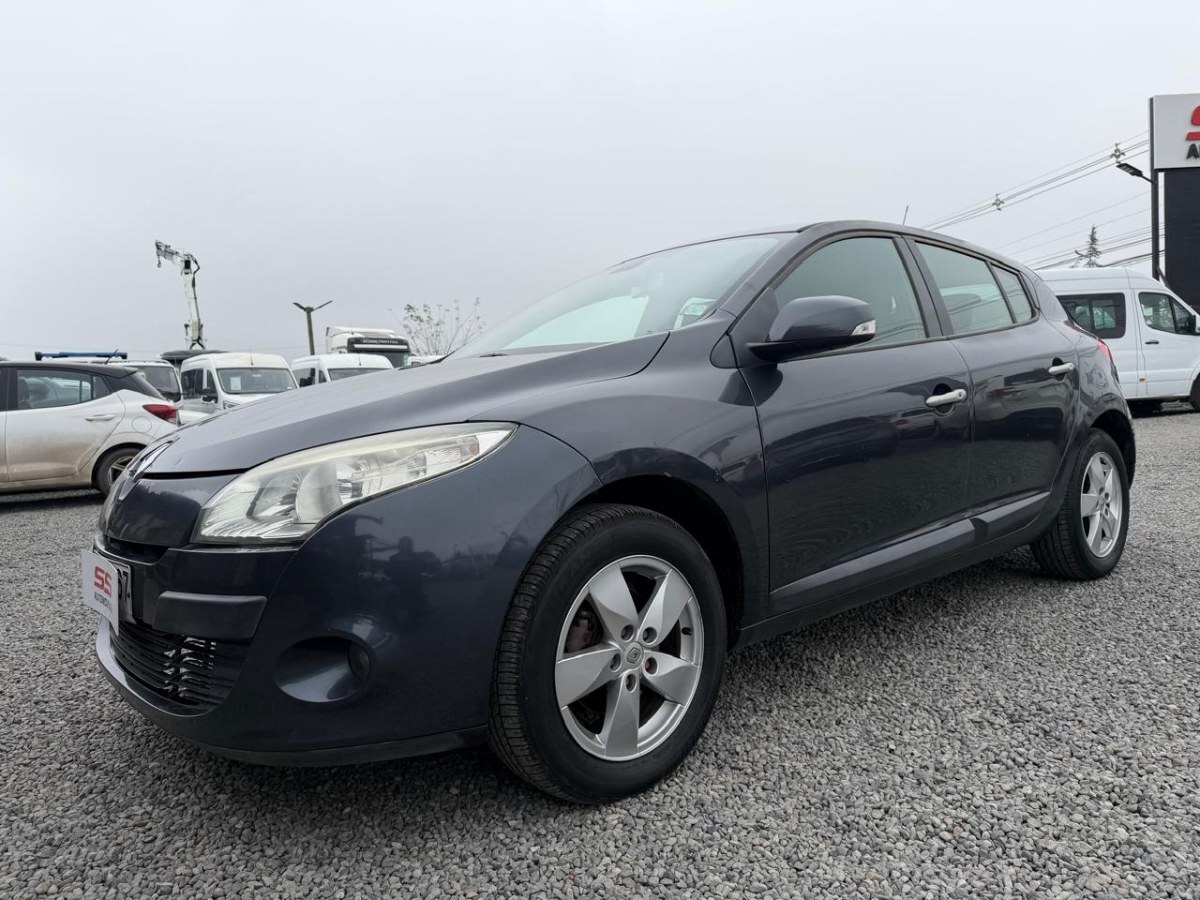 RENAULT MEGANE III 2.0 MT6 2012 Renault Megane - FULL MOTOR